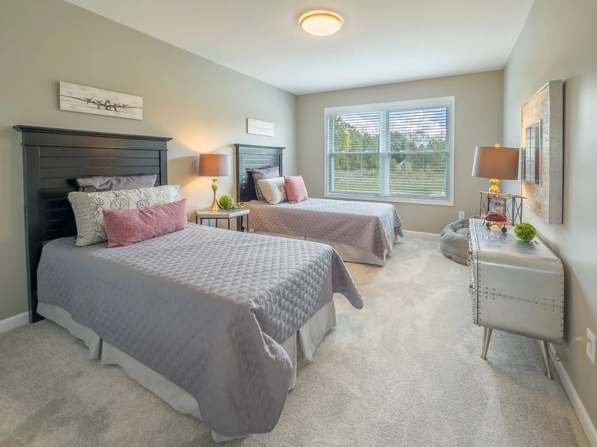 Heritage IX - Interior Photo 14