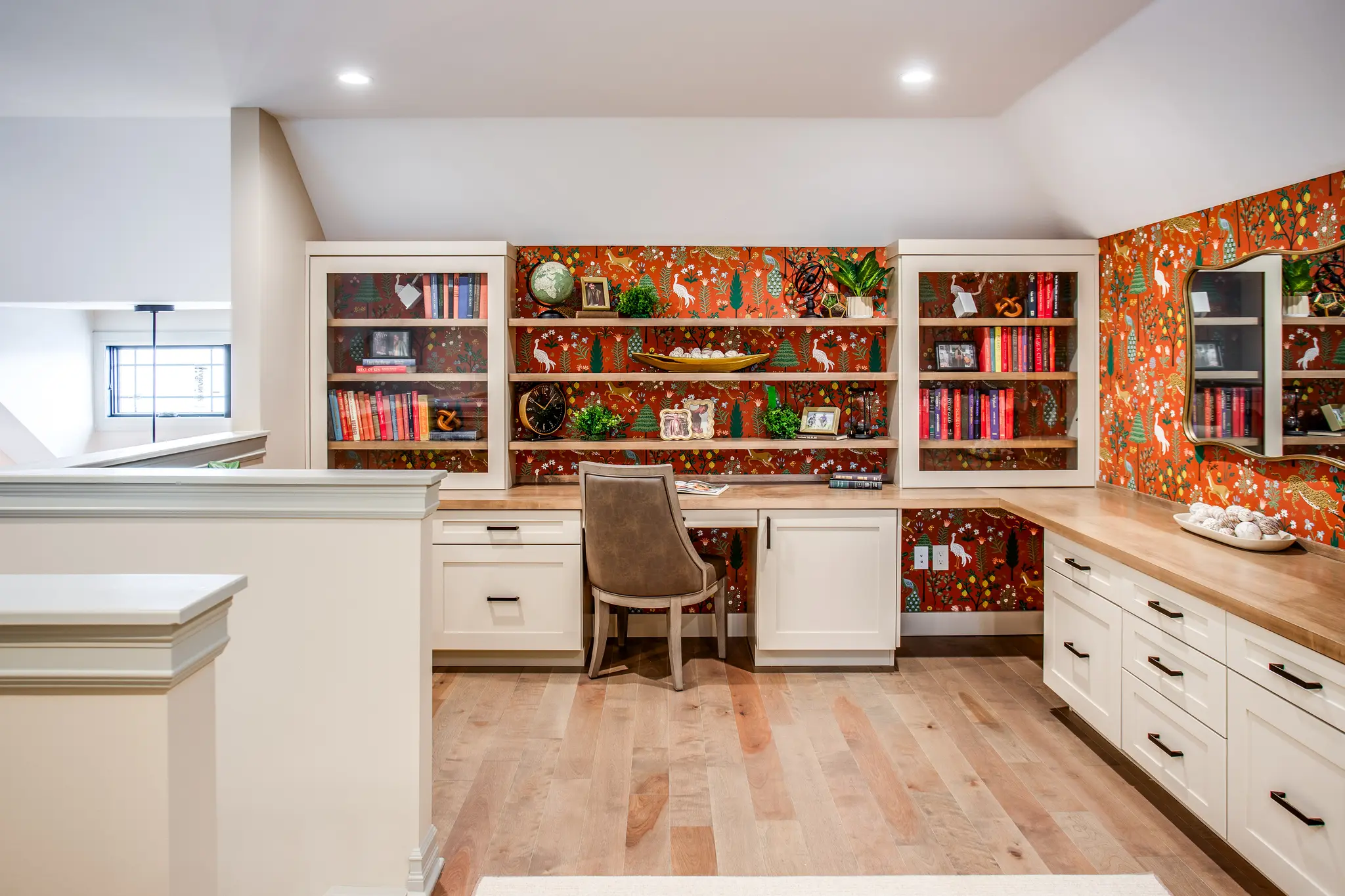 Avalon Manor - Interior Photo 16