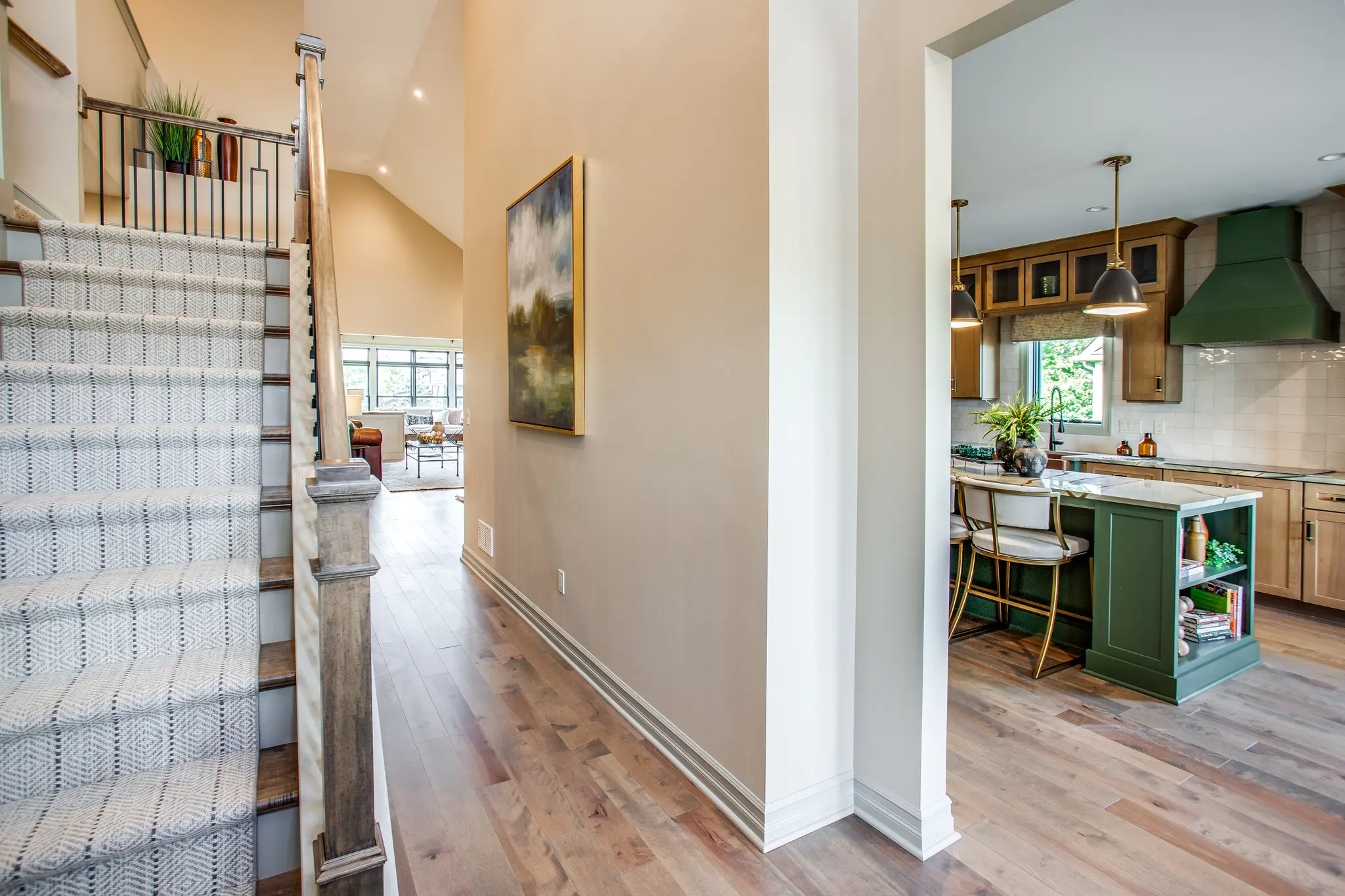 Avalon Manor - Interior Photo 21