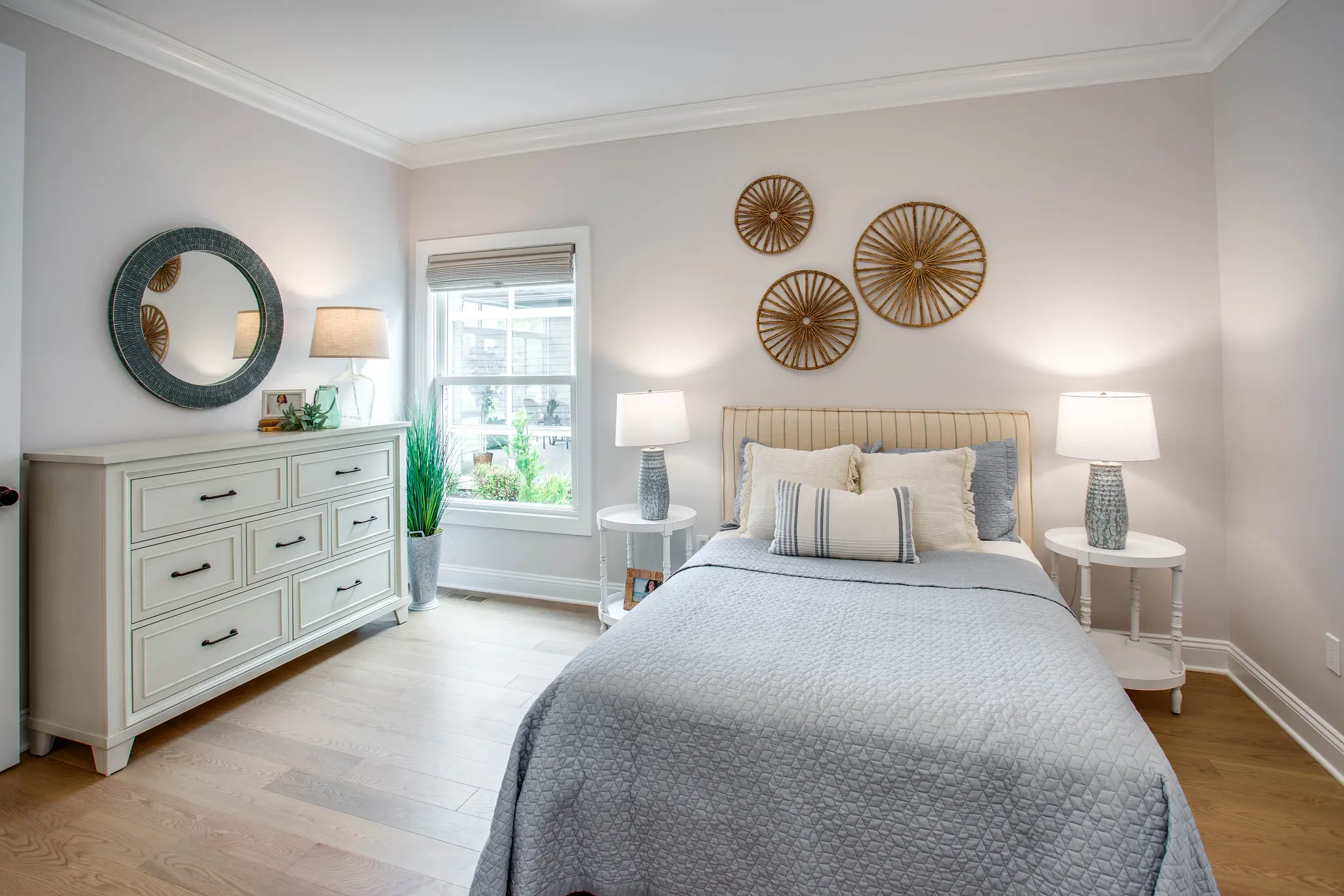 Patio B Manor - Interior Photo 10