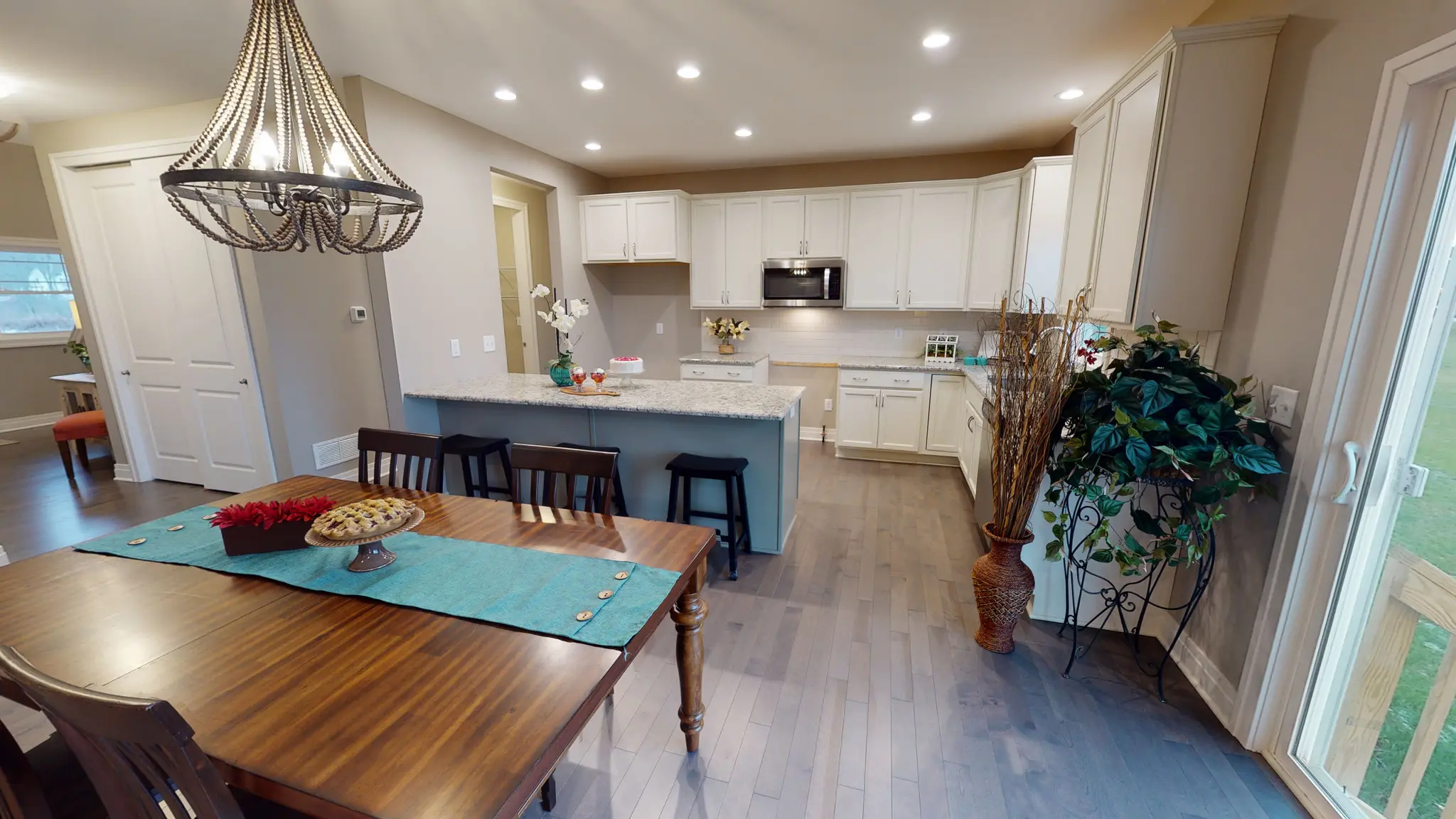 Discovery XIV - Interior Photo 4