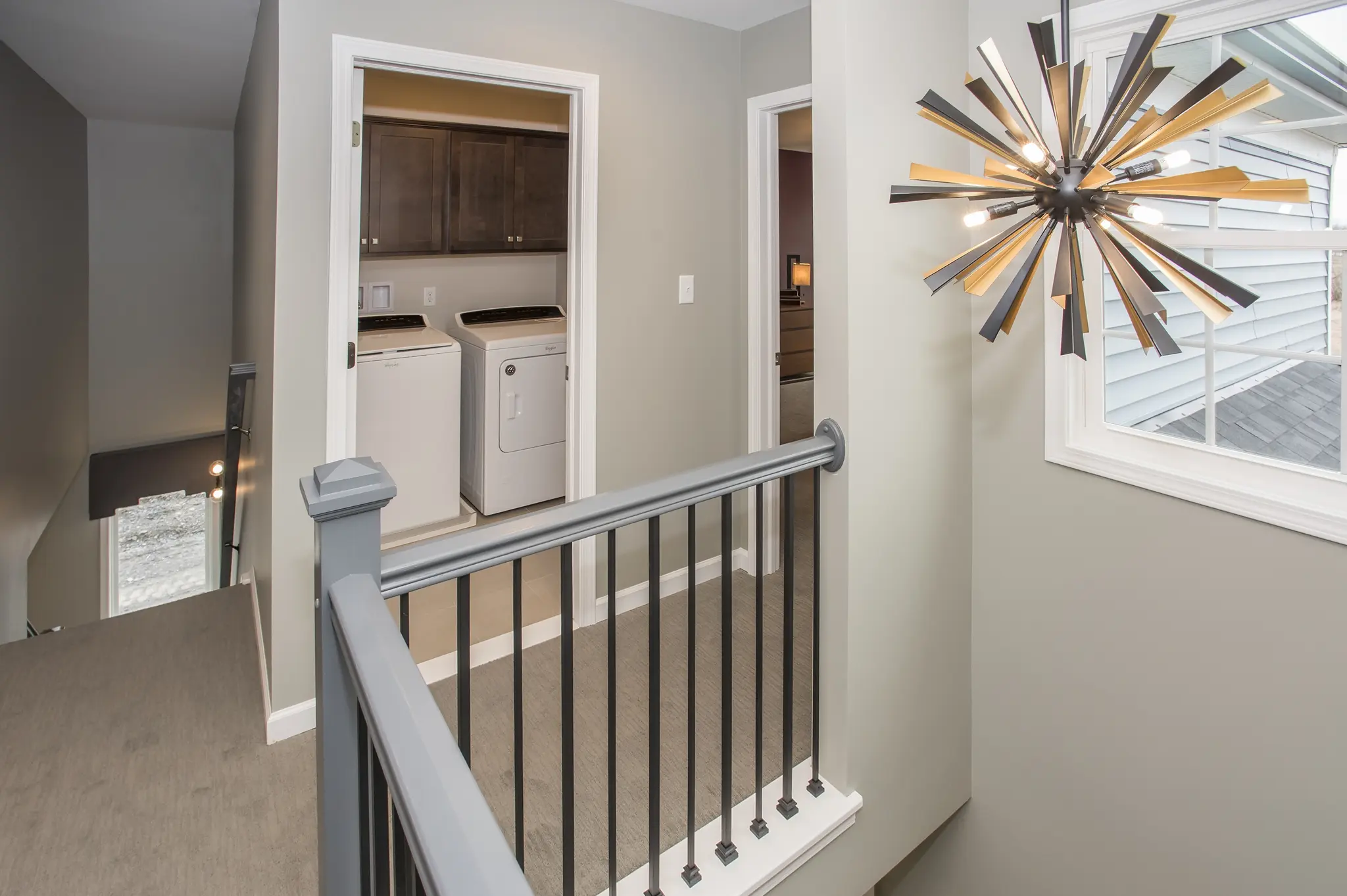 Discovery XI - Interior Photo 9