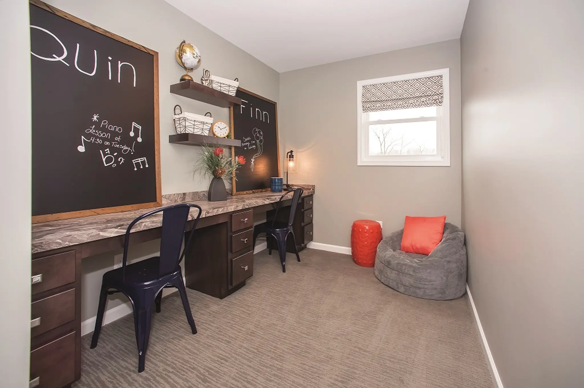 Discovery XI - Interior Photo 10