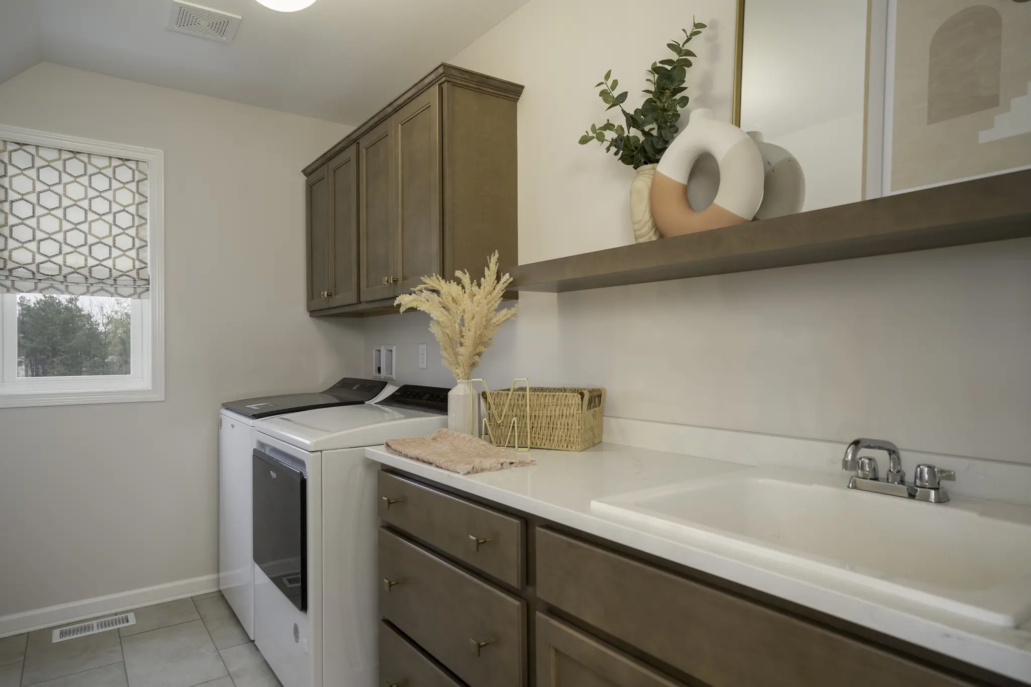 Advantage XII - Reserve - Interior Photo 12