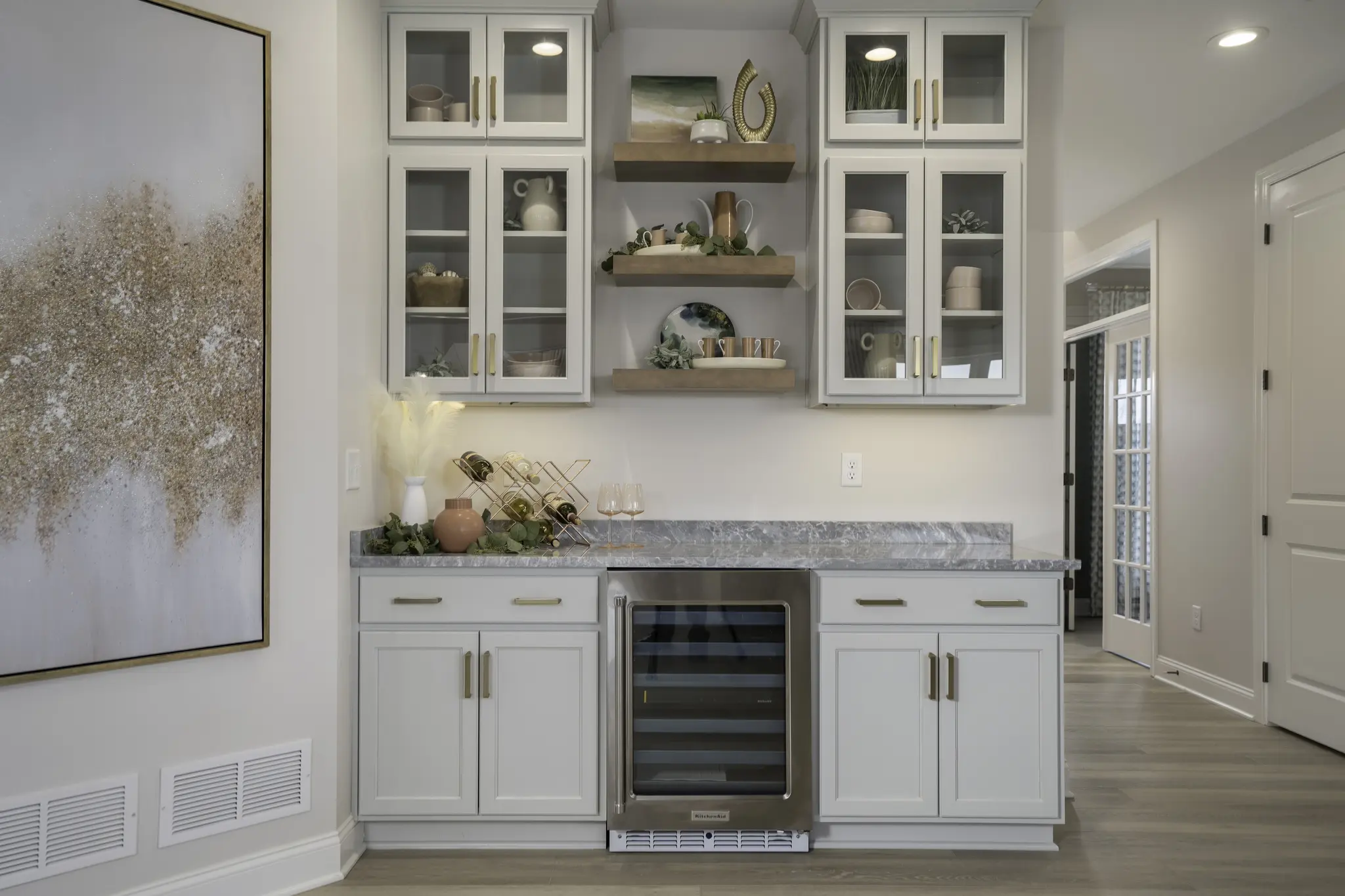 Advantage XII - Interior Photo 11