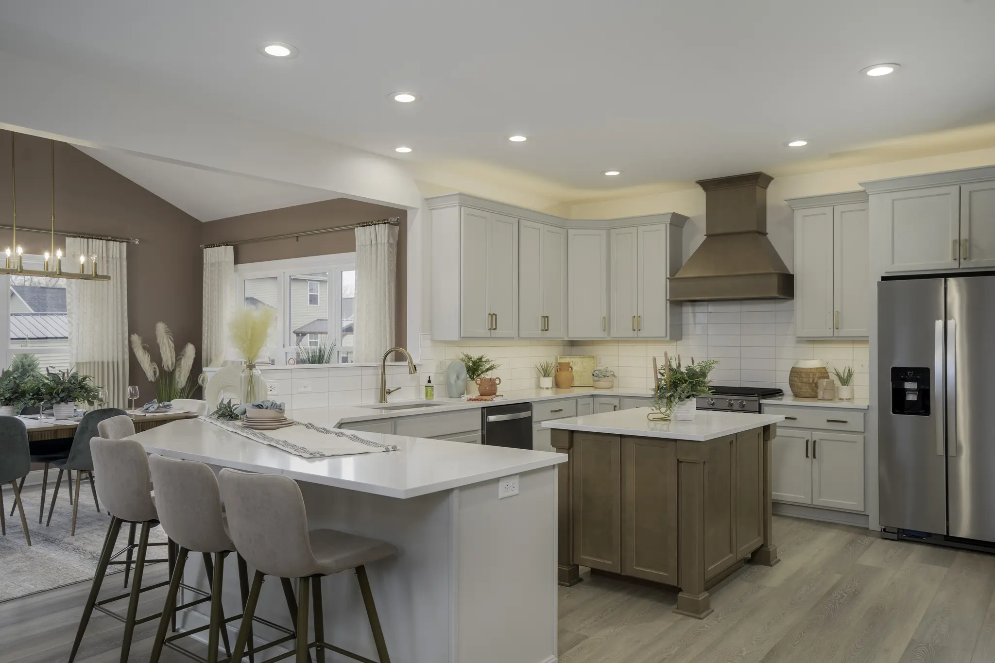 Advantage XII - Interior Photo 4