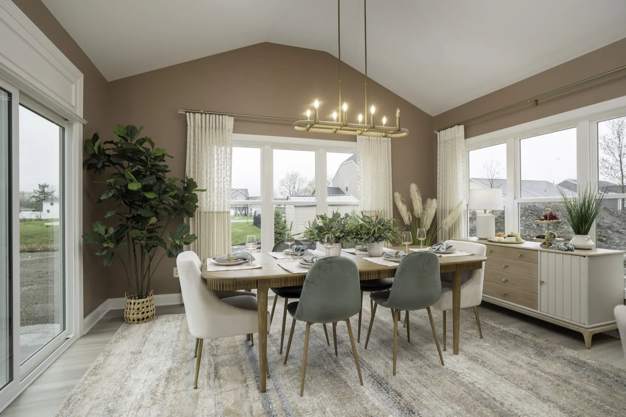 Advantage XII - Reserve - Interior Photo 3