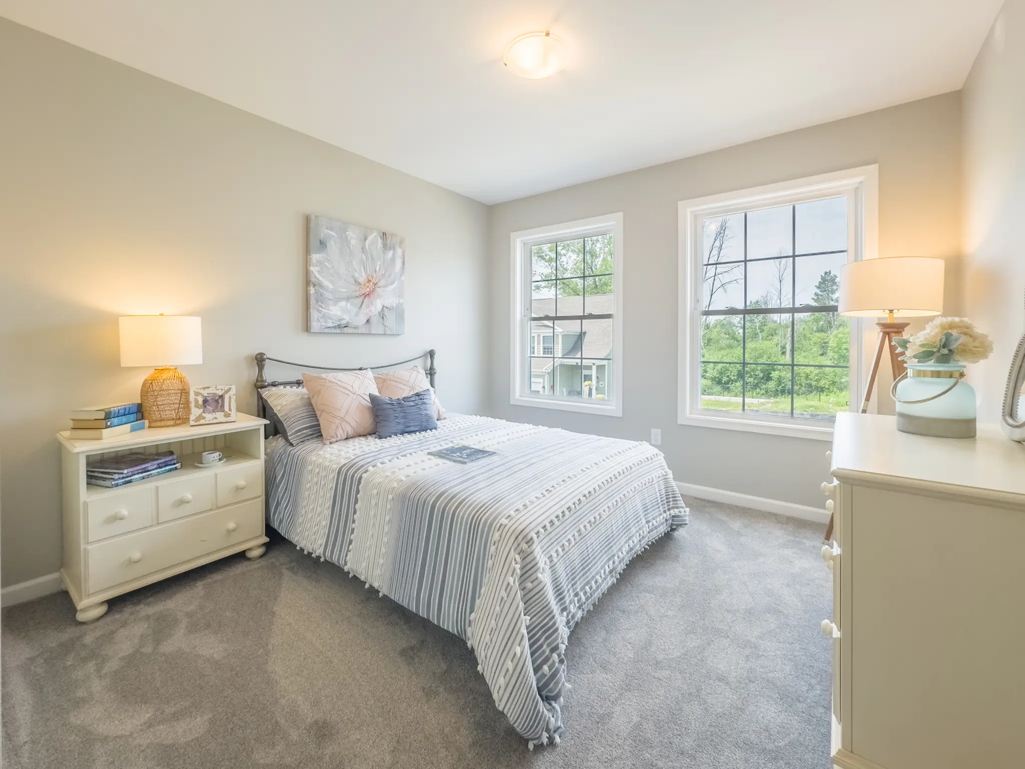 Cambridge - Interior Photo 15