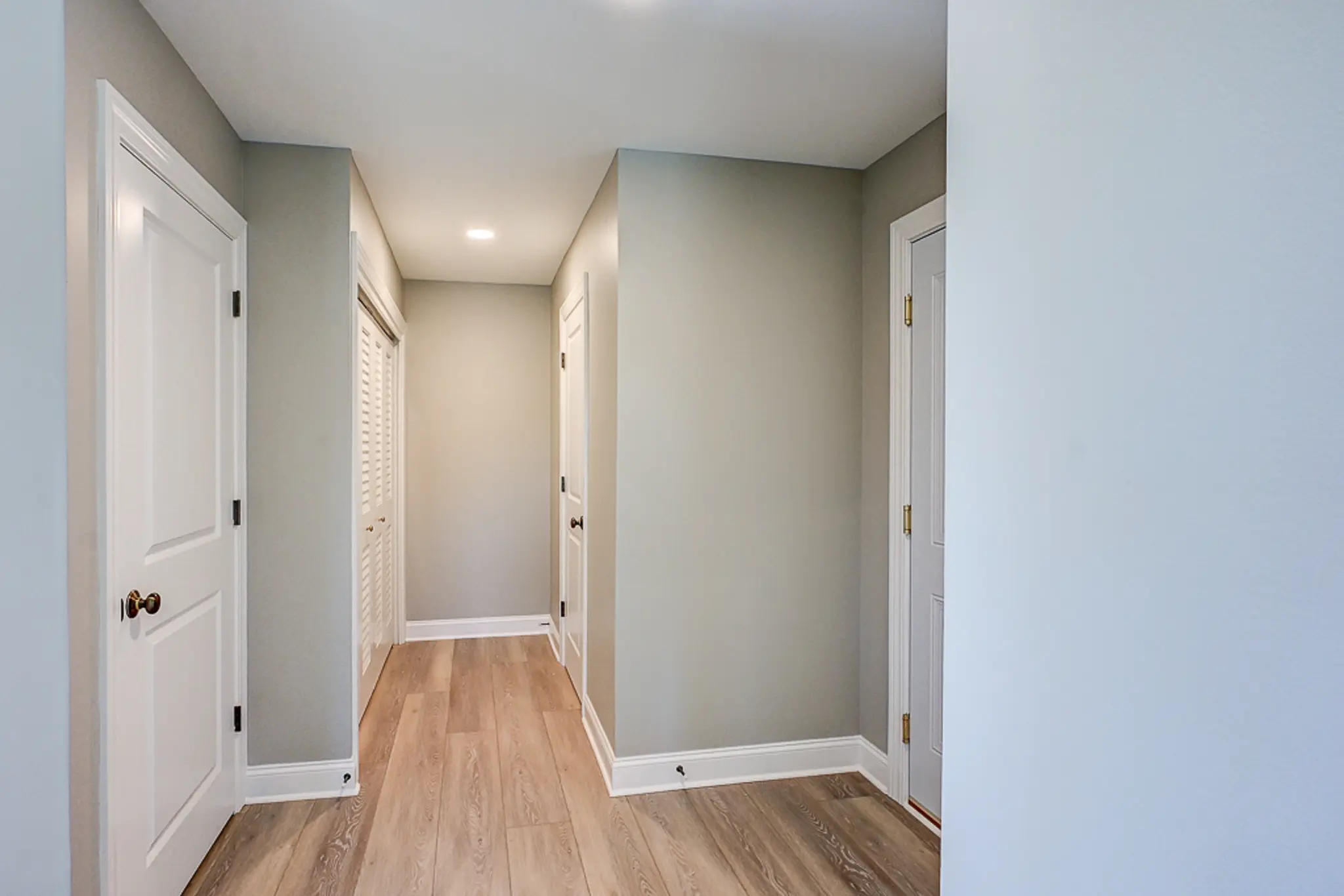 Charleston A - Interior Photo 9