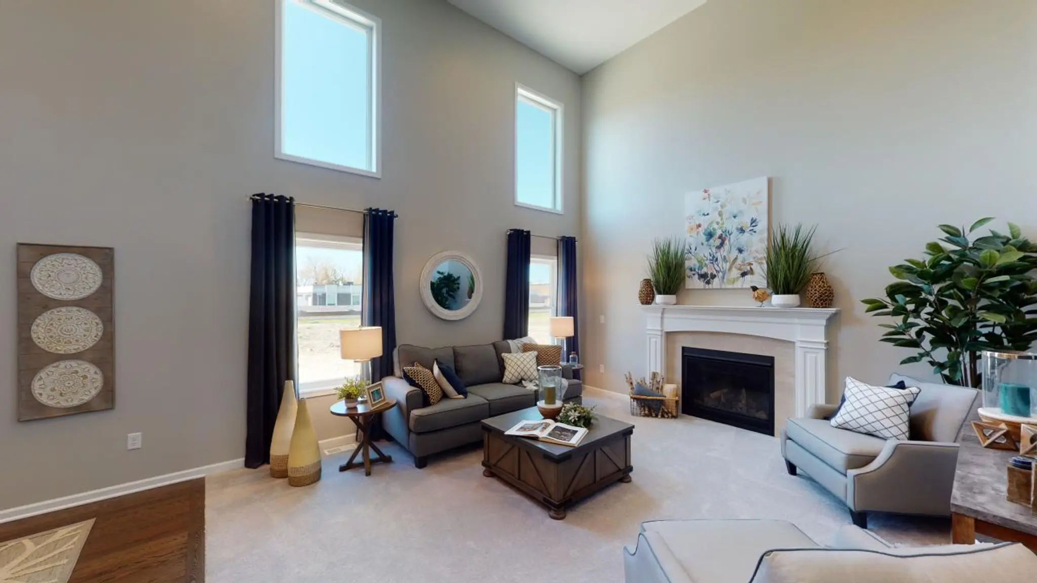 Discovery XII - Interior Photo 5