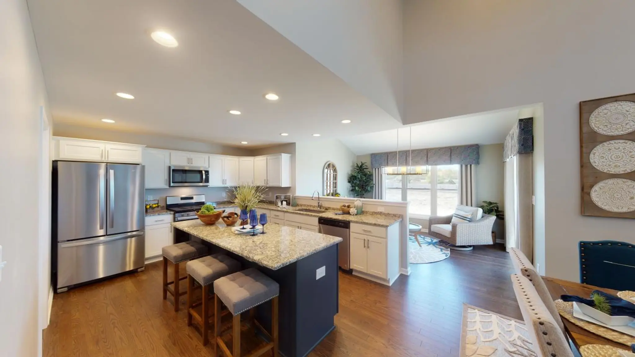 Discovery XII - Interior Photo 3