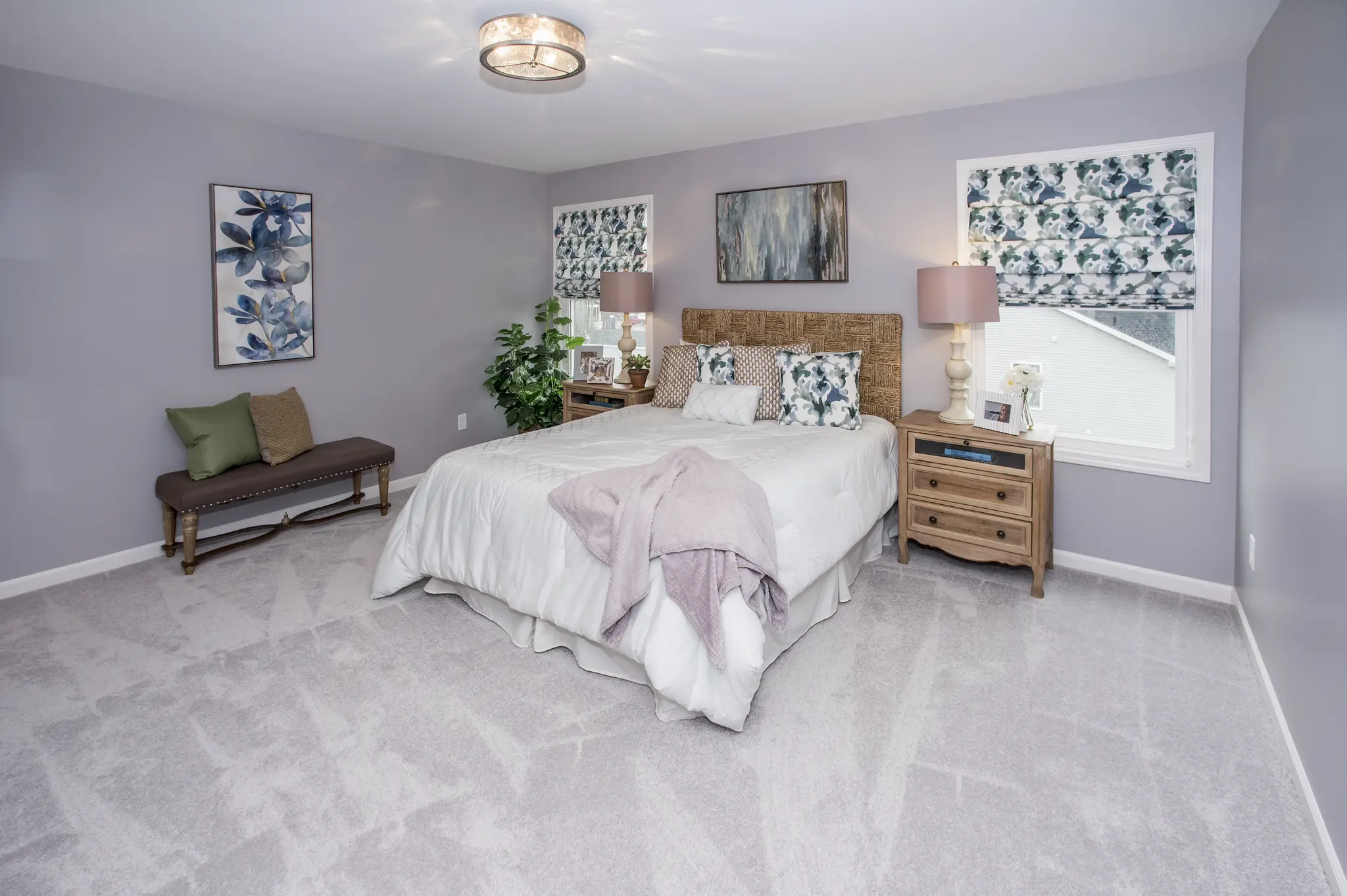 Discovery IX - Interior Photo 14