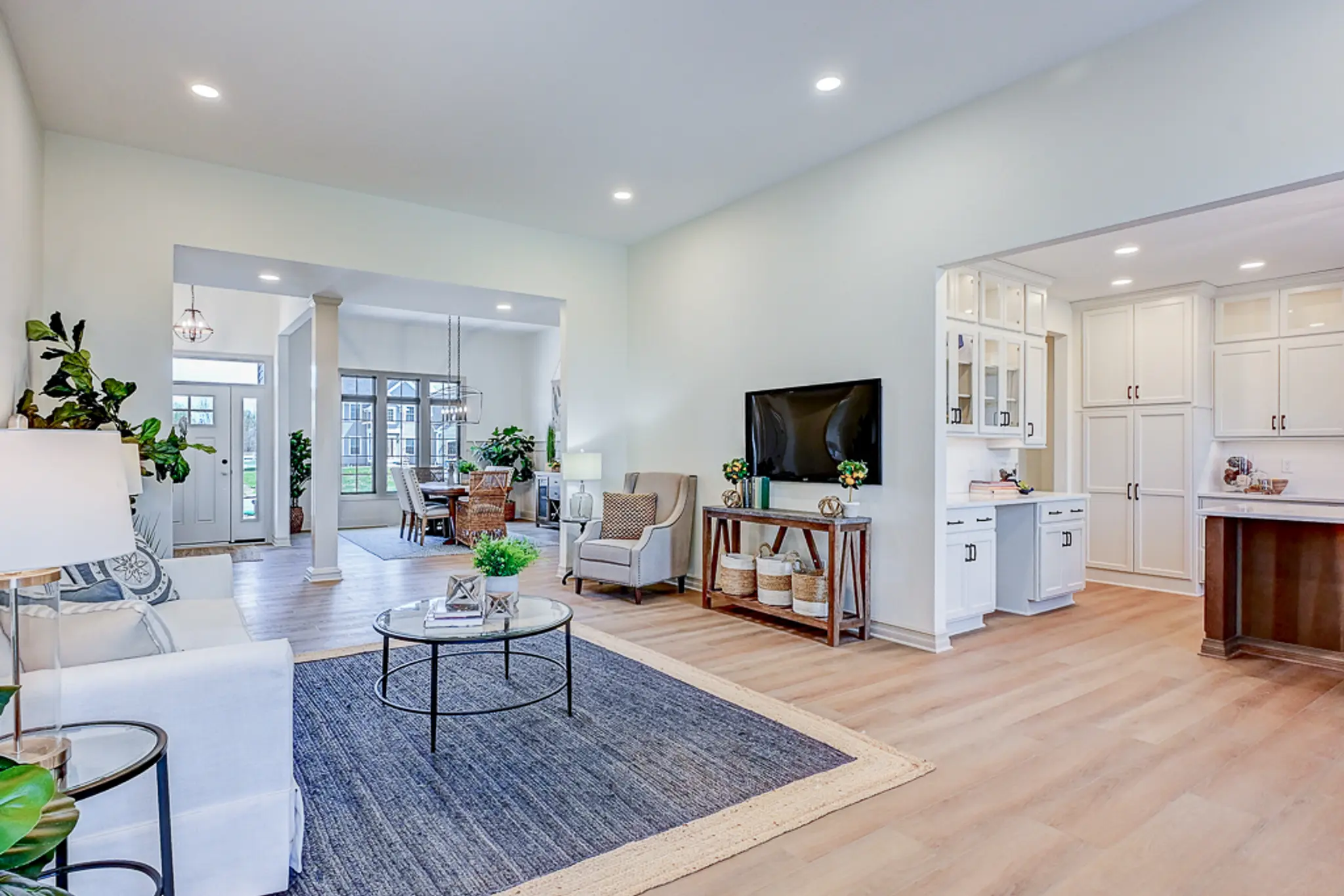 Elite XII - Interior Photo 12