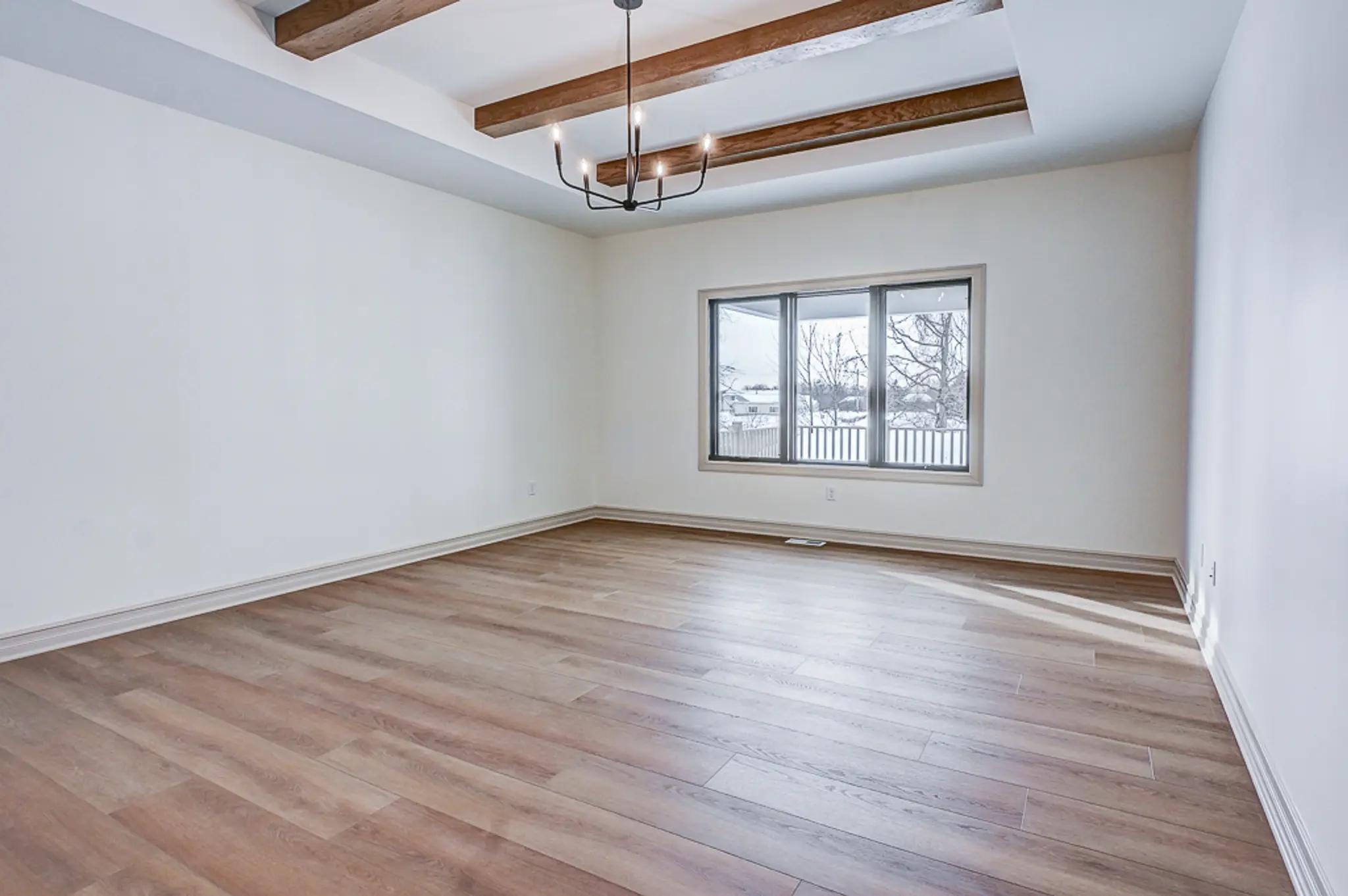 Elite XII - Interior Photo 12