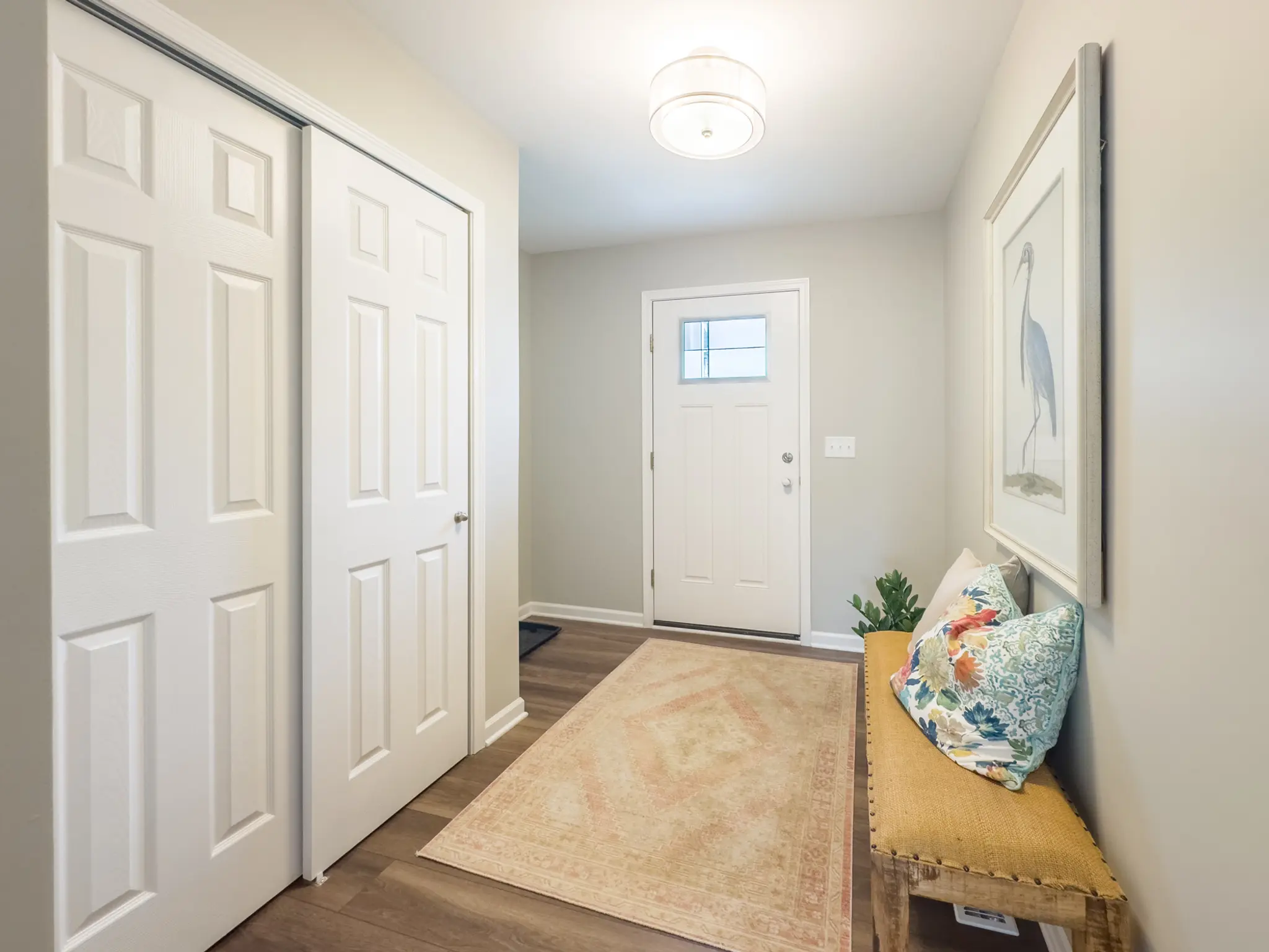 Cambridge - Interior Photo 3