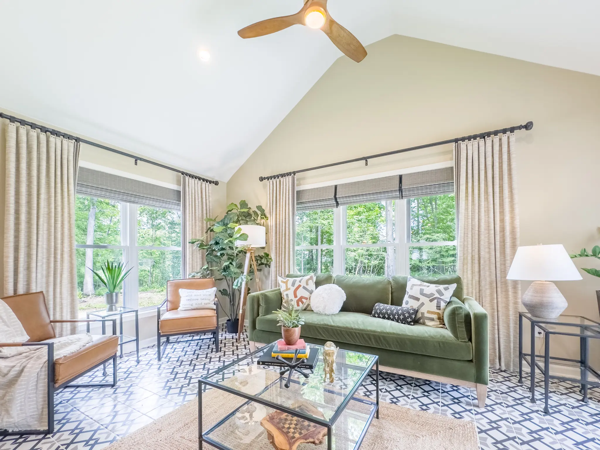 Patio A Manor - Interior Photo 15