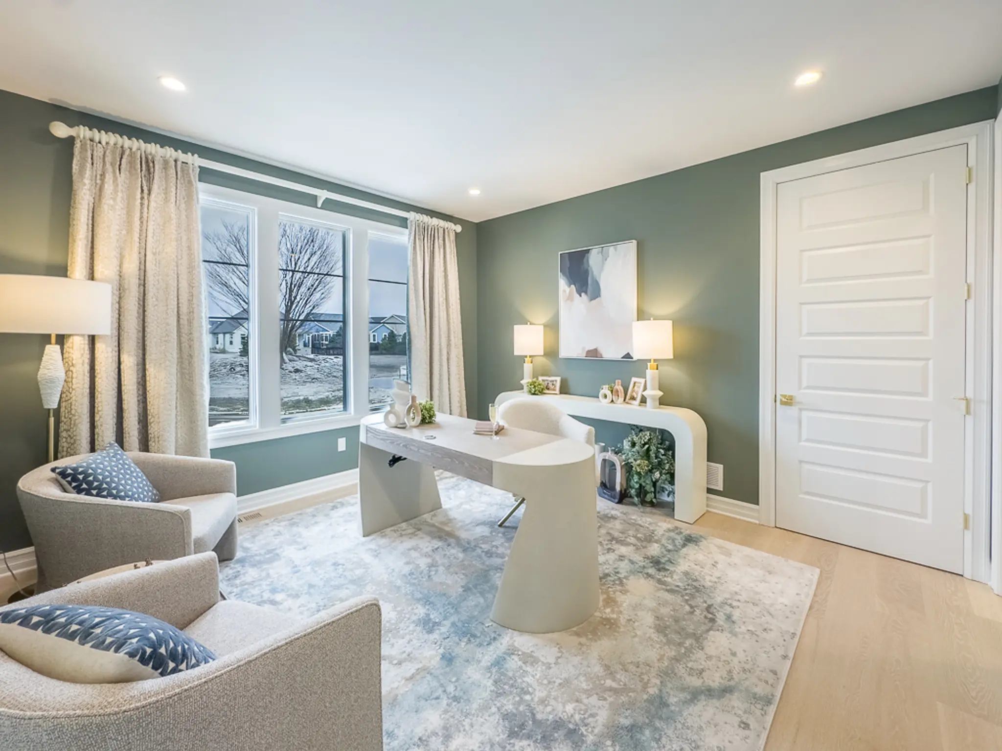 Noblecrest - Interior Photo 7