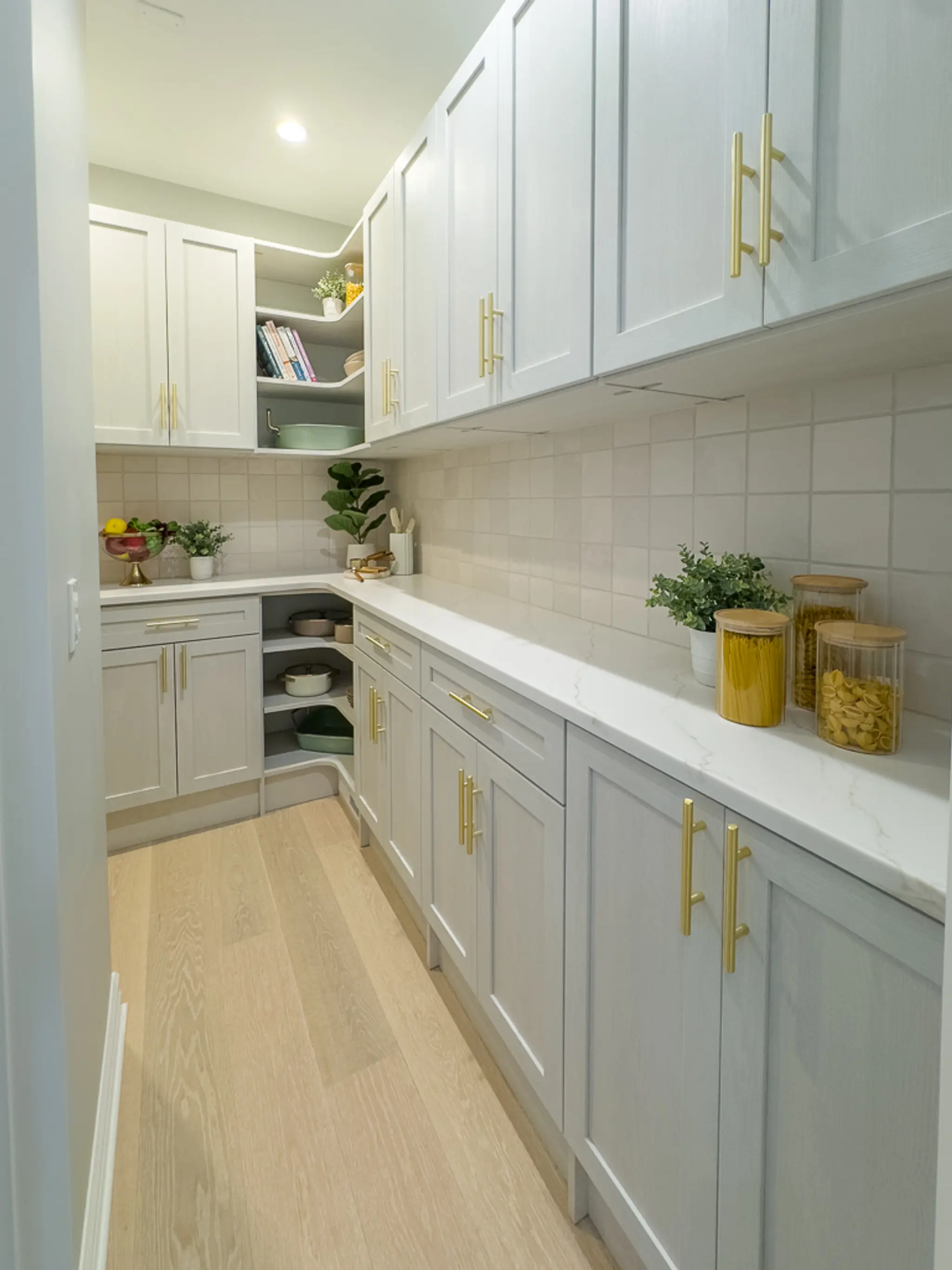 Noblecrest - Interior Photo 18