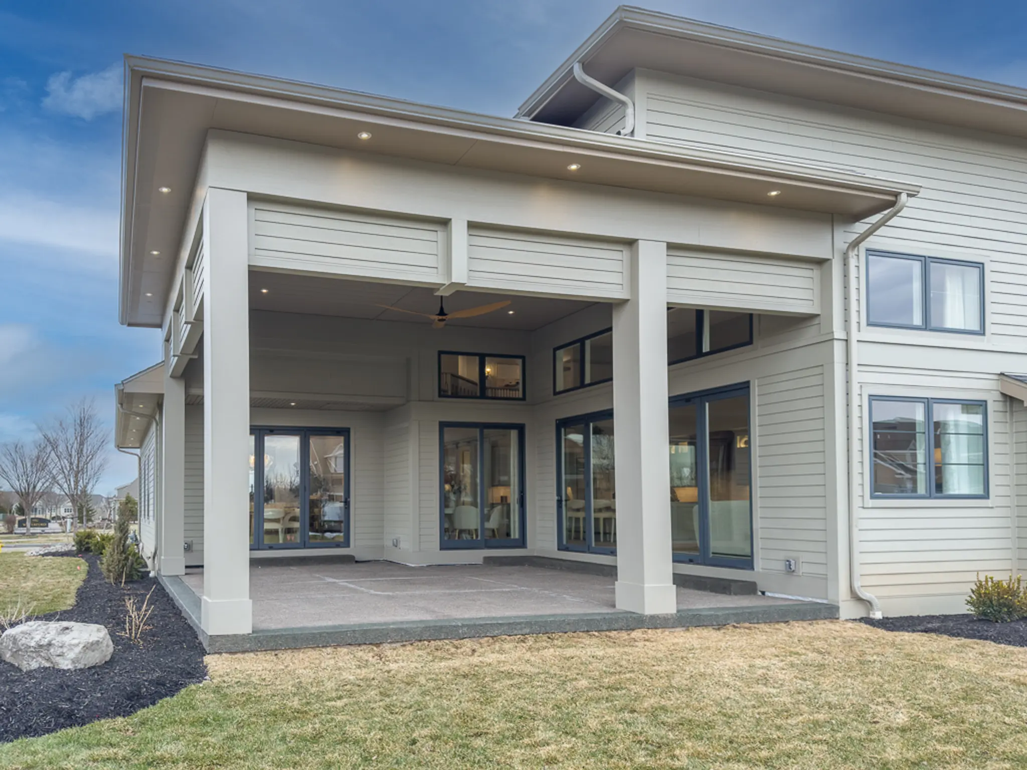 Noblecrest - Exterior Photo 3