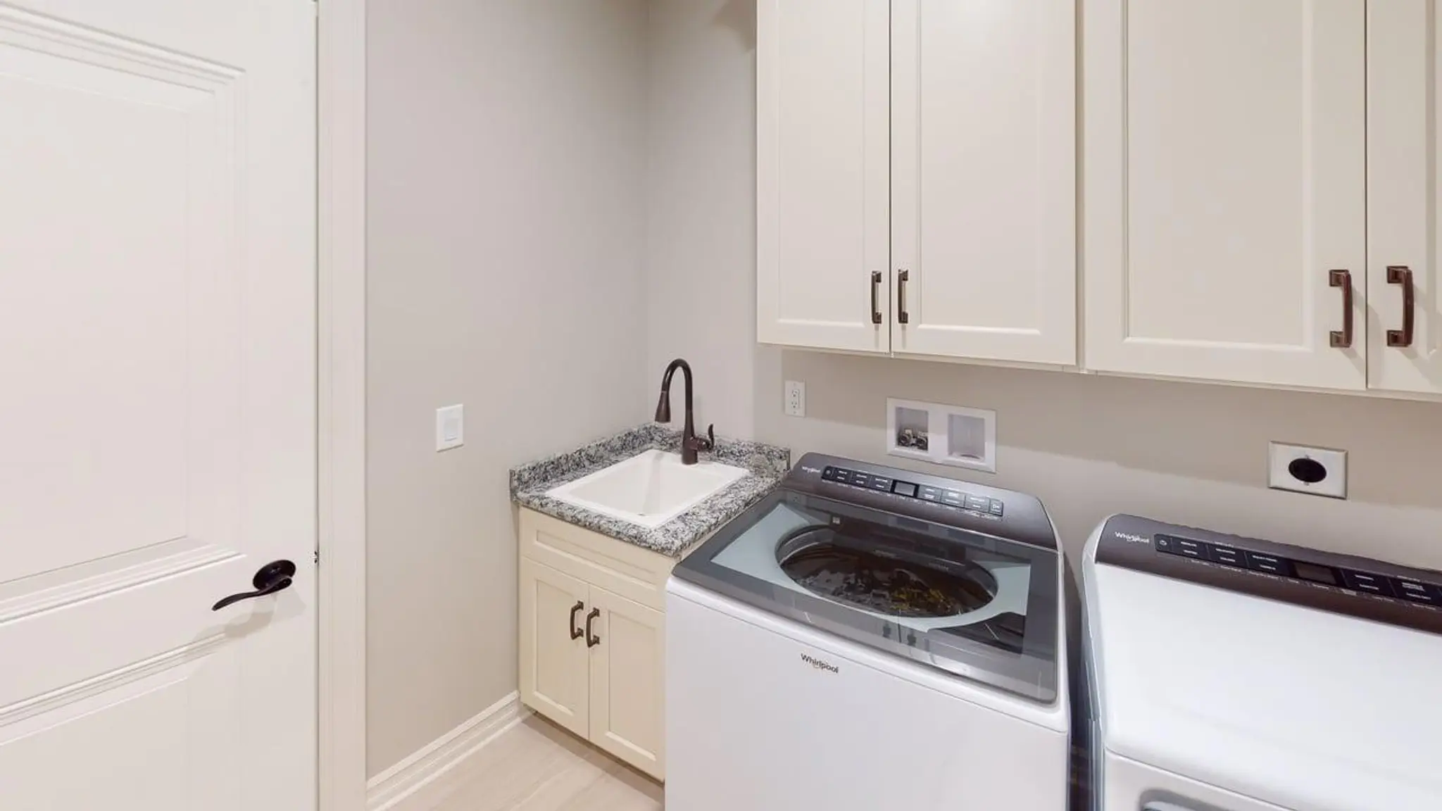 Patriot - Interior Photo 17