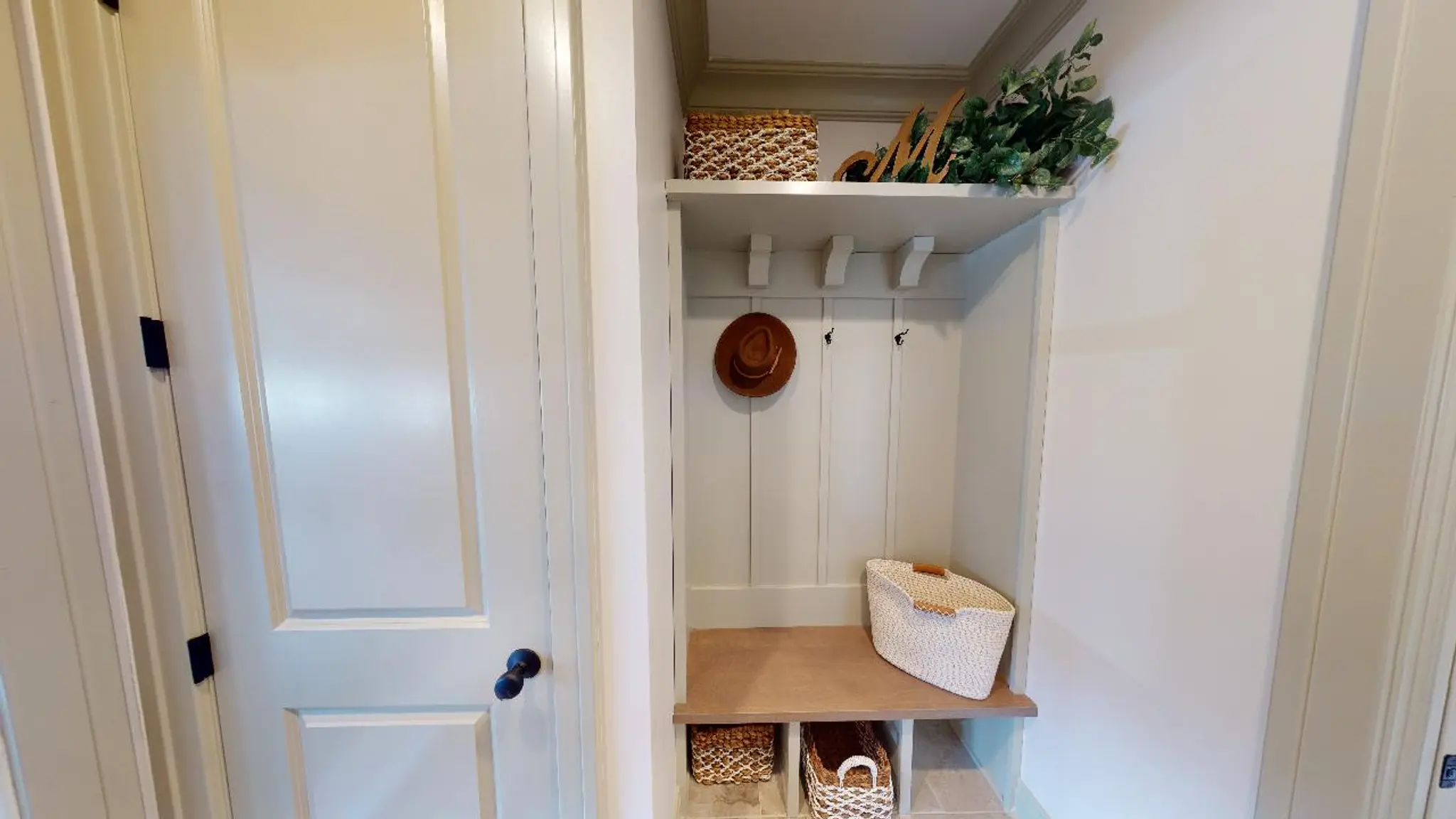 Patriot Manor - Interior Photo 7