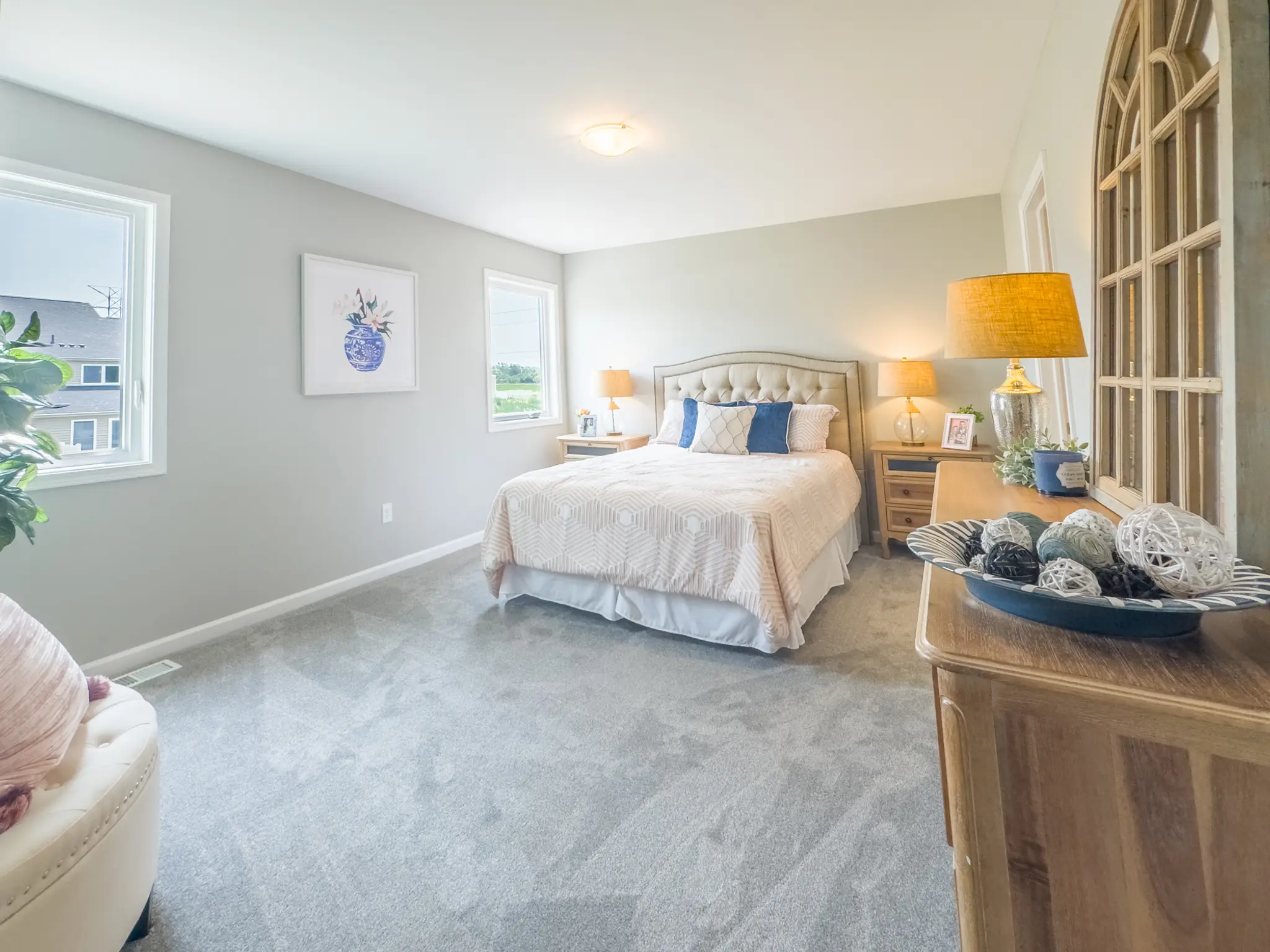 Cambridge - Interior Photo 12