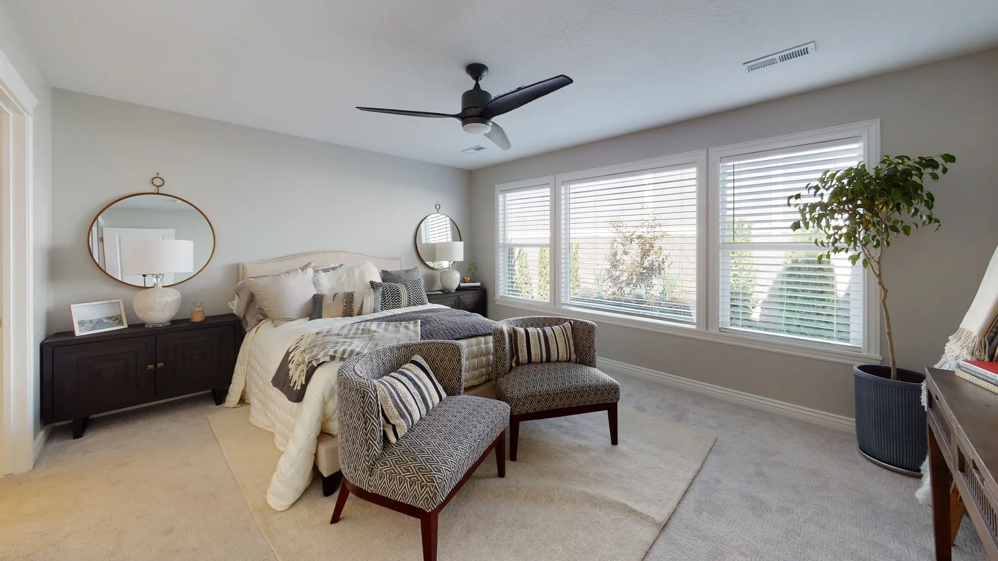 Ashmore - Interior Photo 6