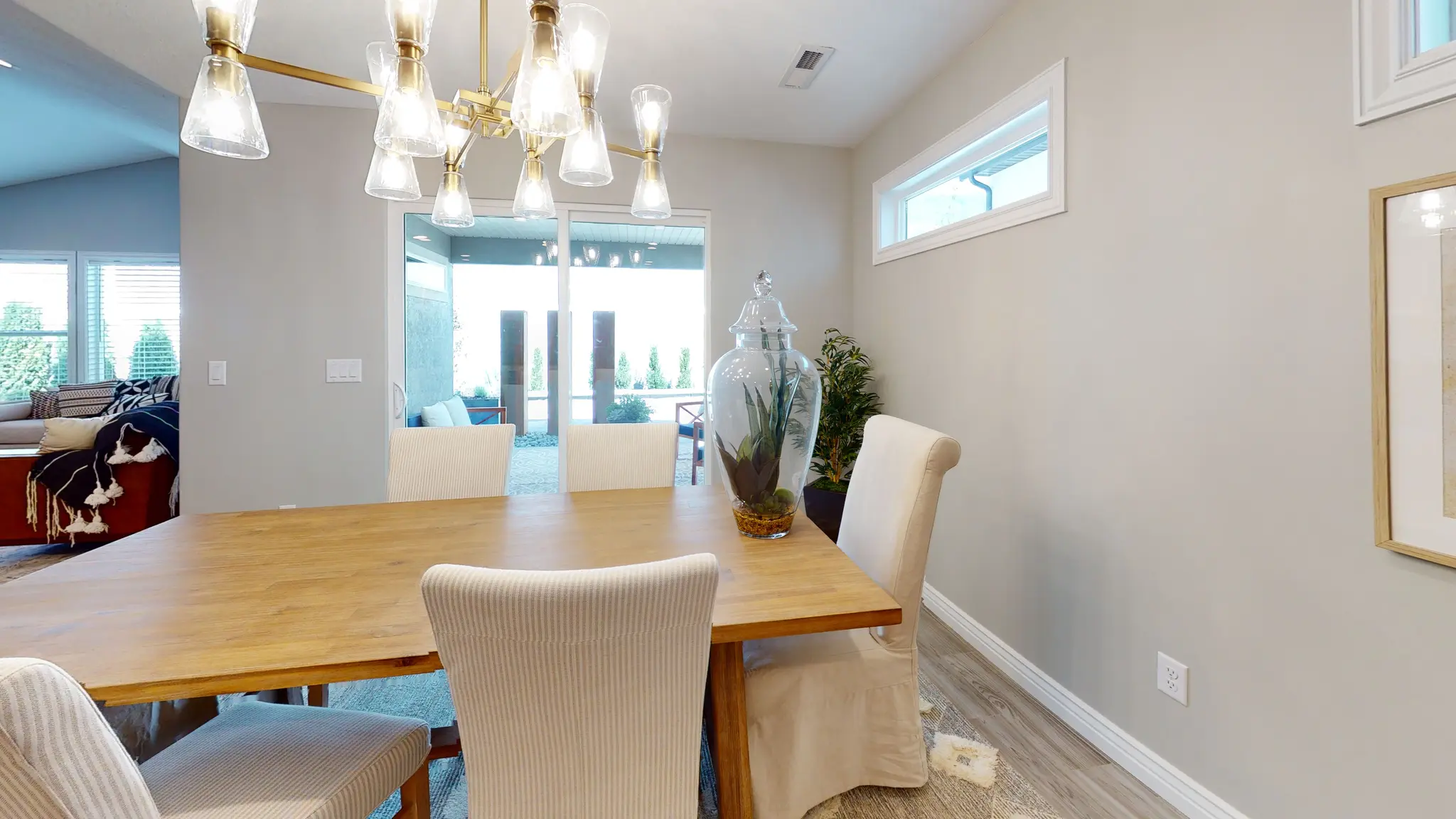 Ashmore - Interior Photo 5