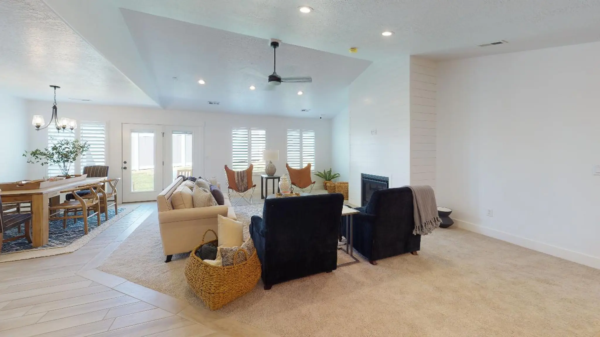 Avery - Interior Photo 7