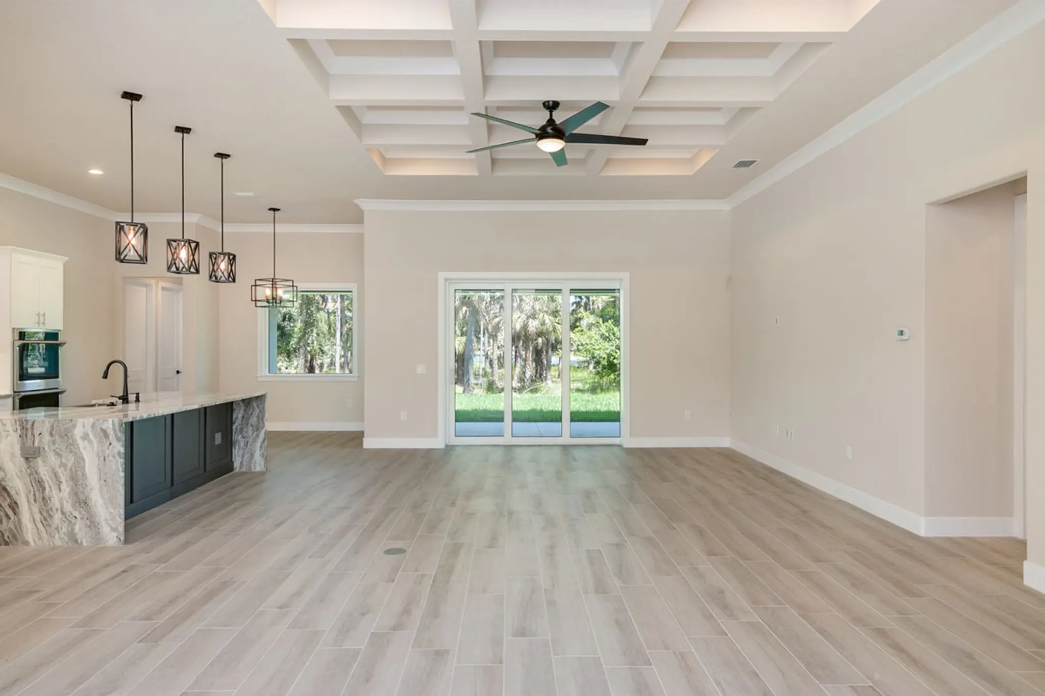 Arlington - Interior Photo 15