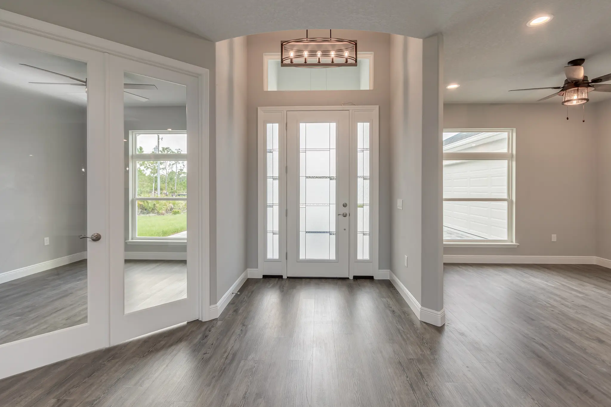 Barrington - Interior Photo 31