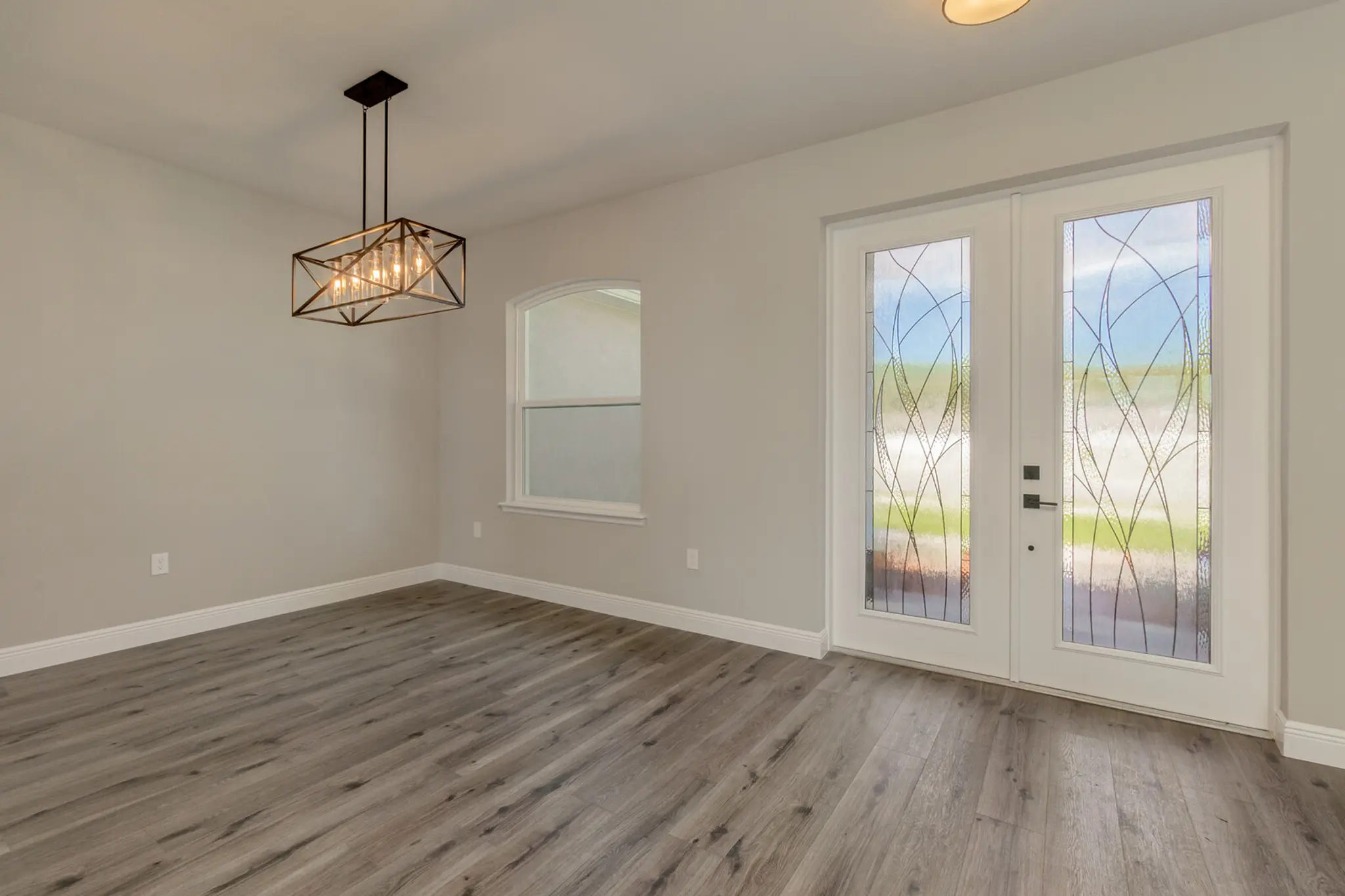 Batavia Three Car - Interior Photo 21