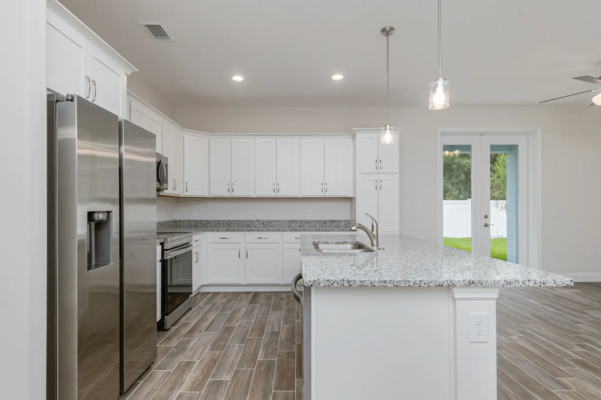 Savoy - Interior Photo 11