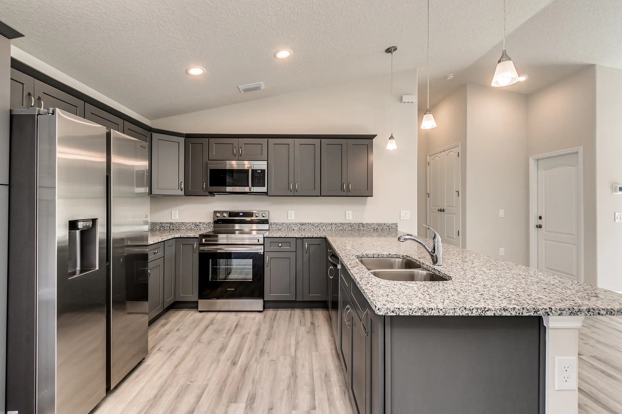 Bellmont - Interior Photo 14