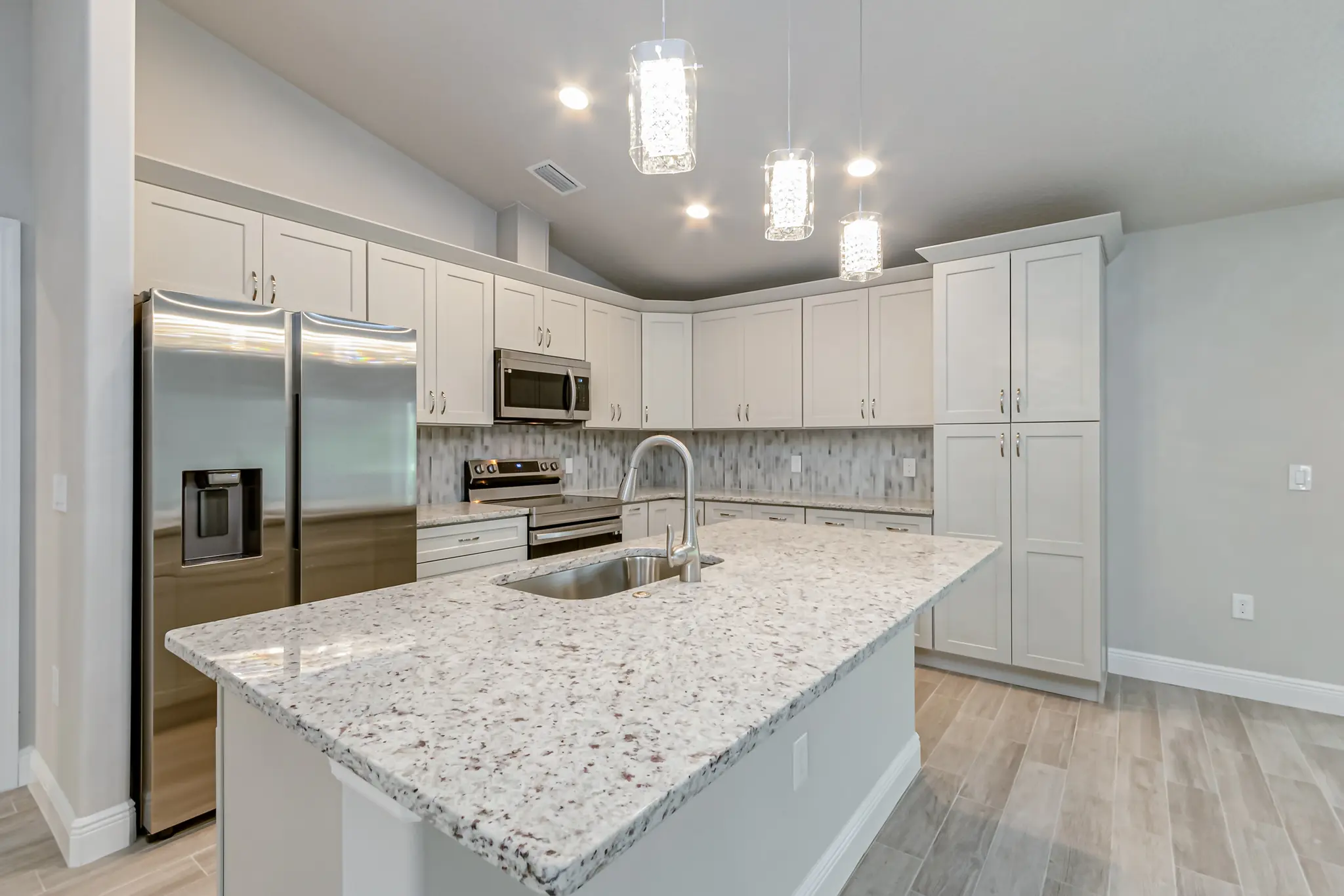 Savoy - Interior Photo 13