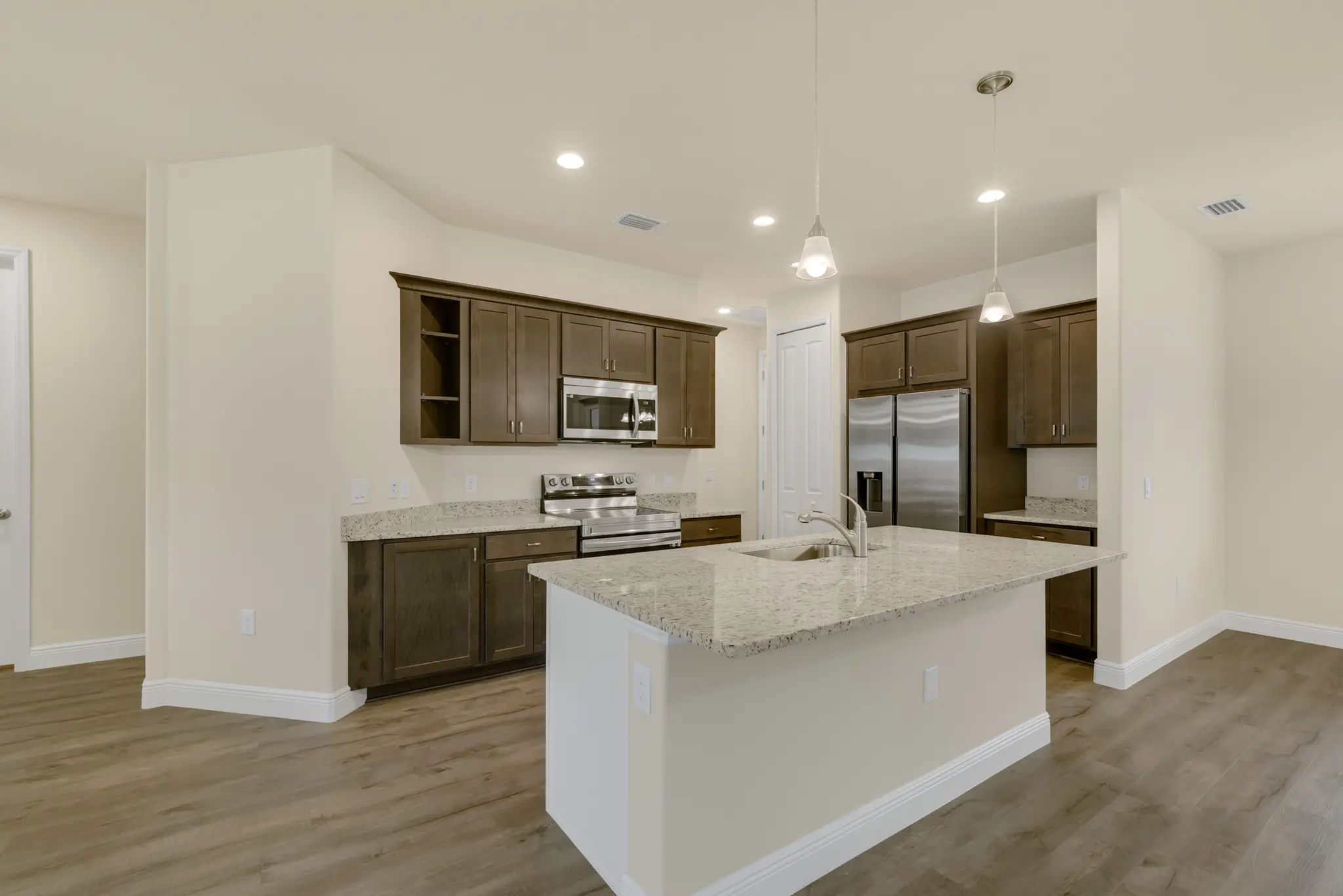 Gracie - Interior Photo 8