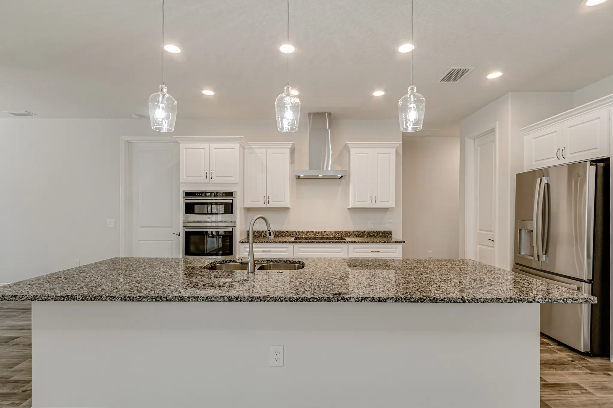 Barrington - Interior Photo 24