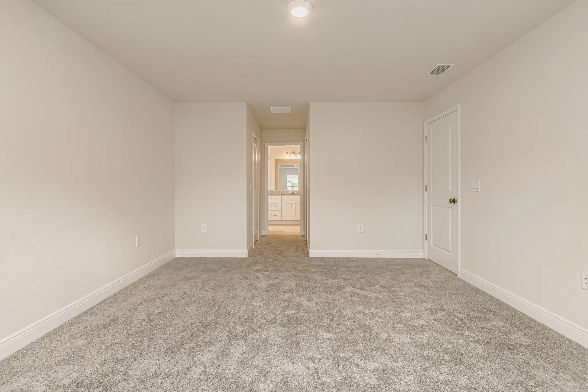 Savoy - Interior Photo 14