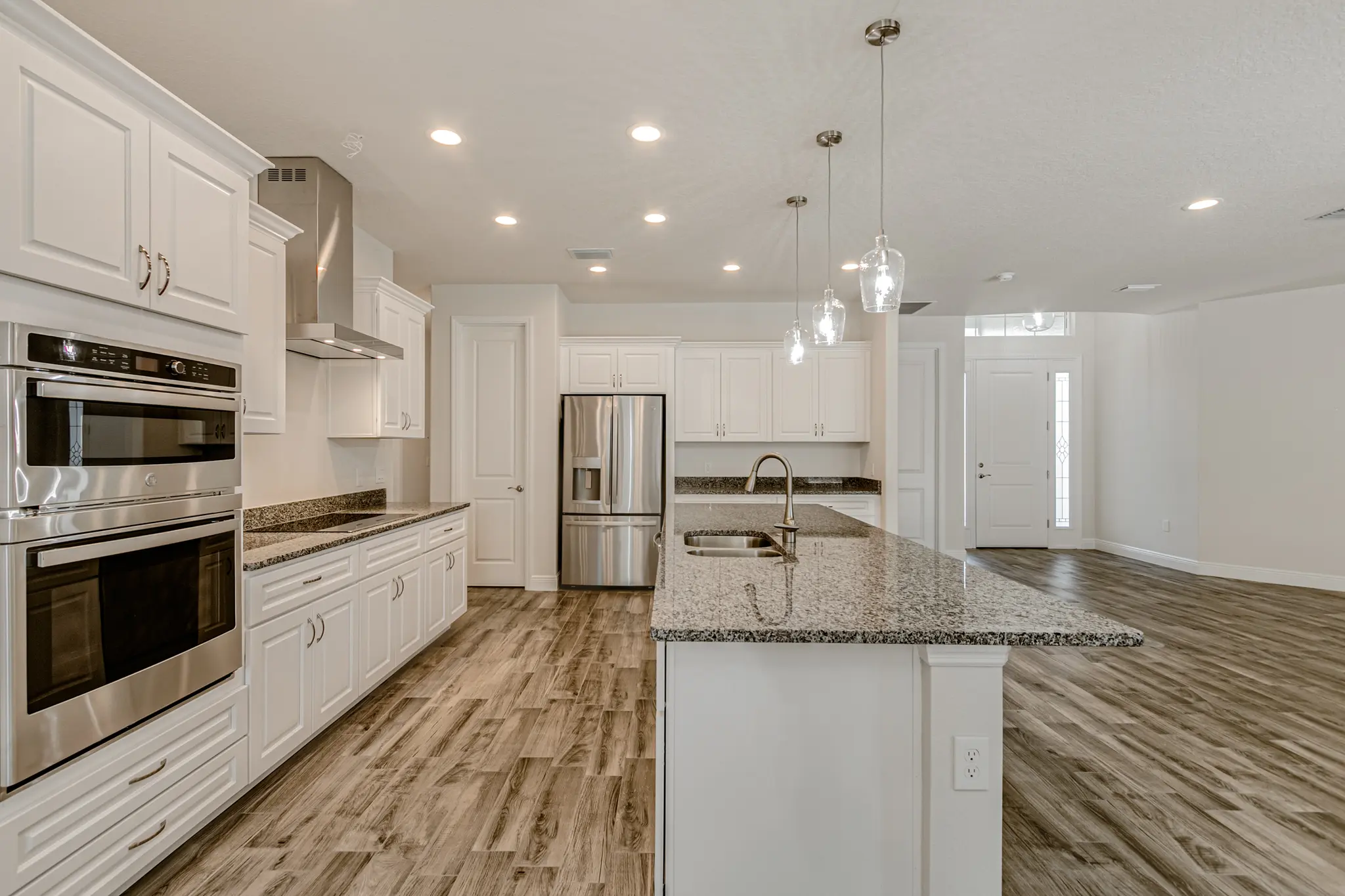 Barrington - Interior Photo 23