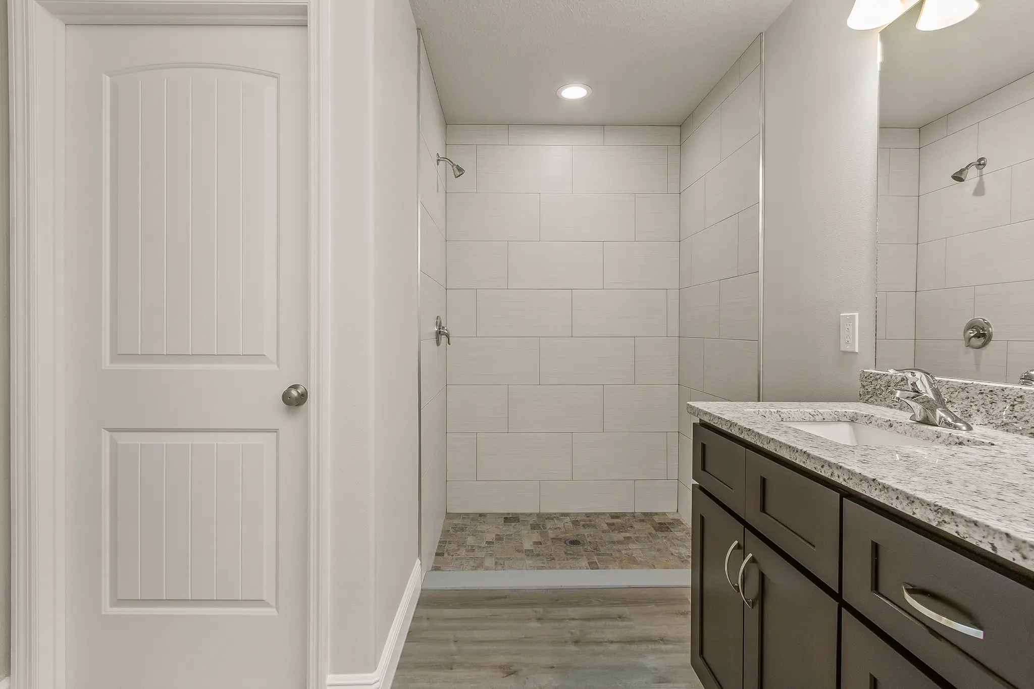 Savoy - Interior Photo 18