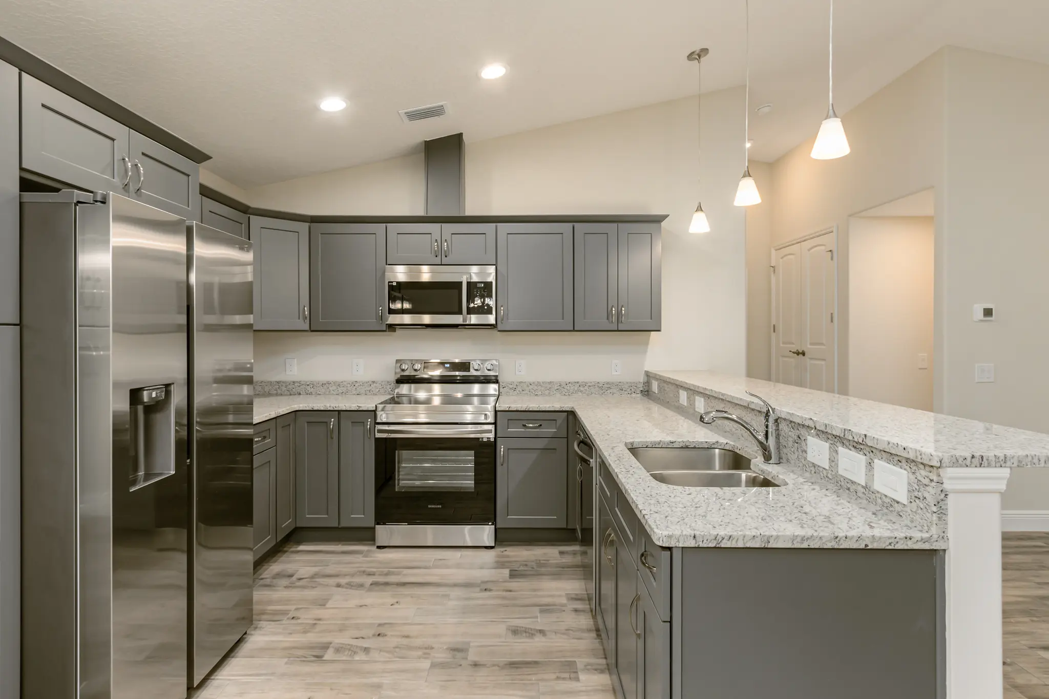 Bellmont - Interior Photo 12