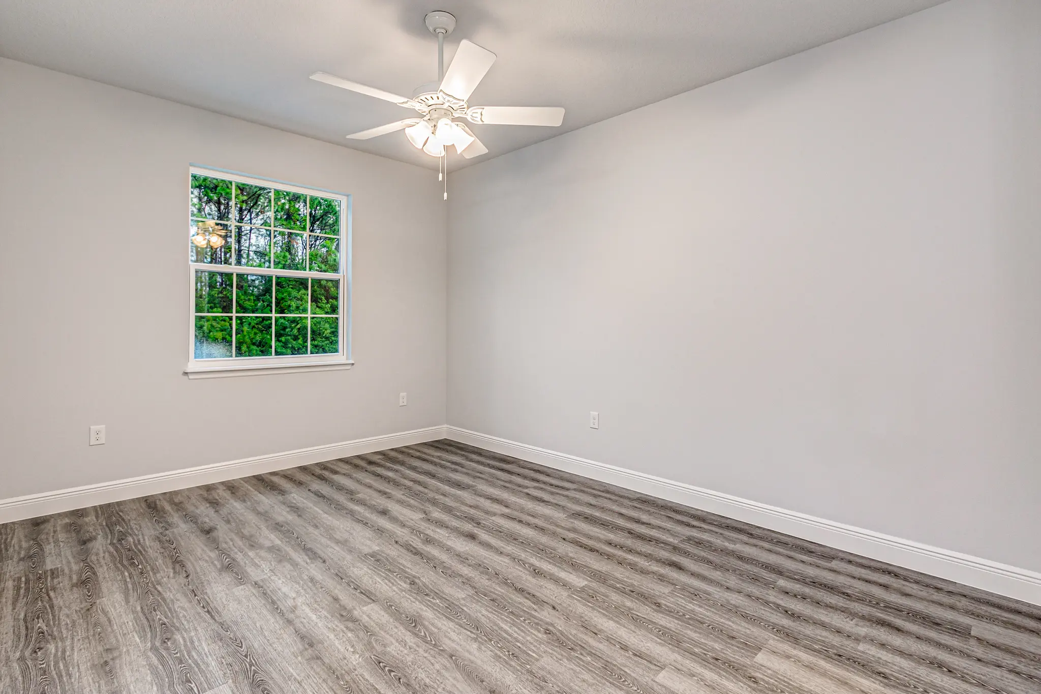 Barrington - Interior Photo 21