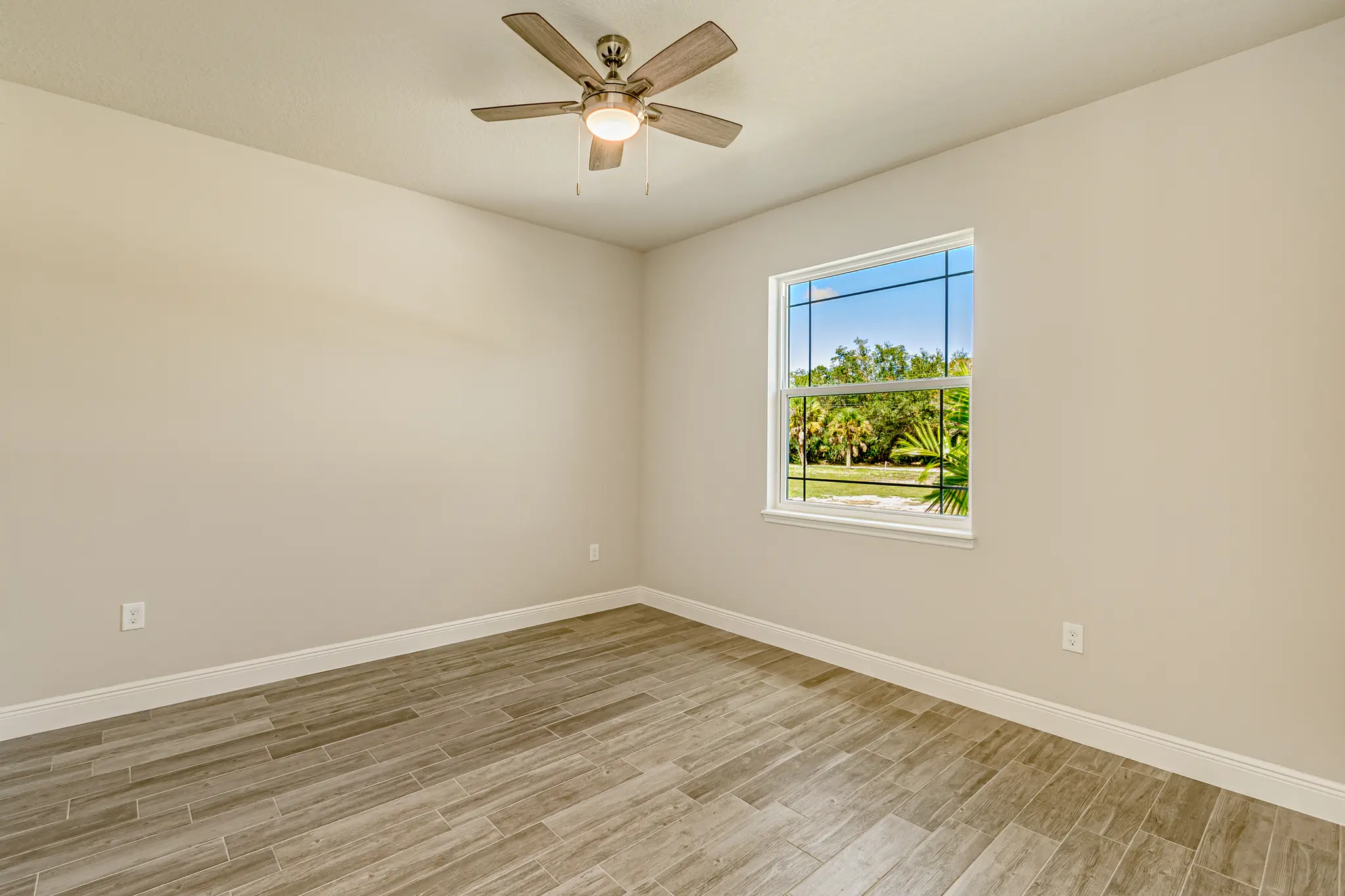 Kaia - Interior Photo 18