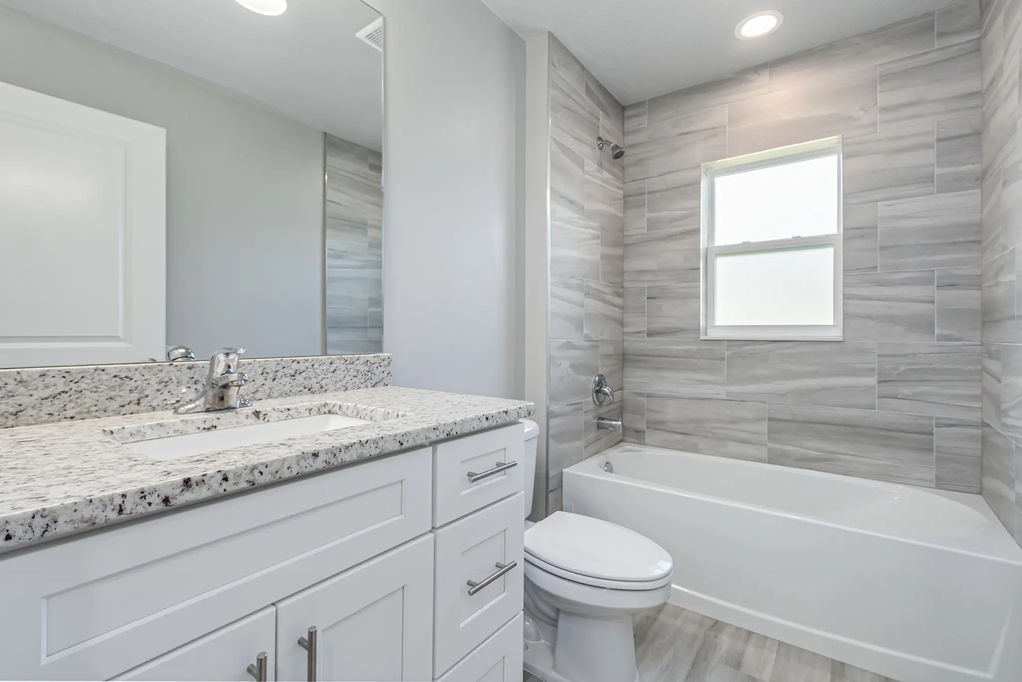 Springfield - Interior Photo 15