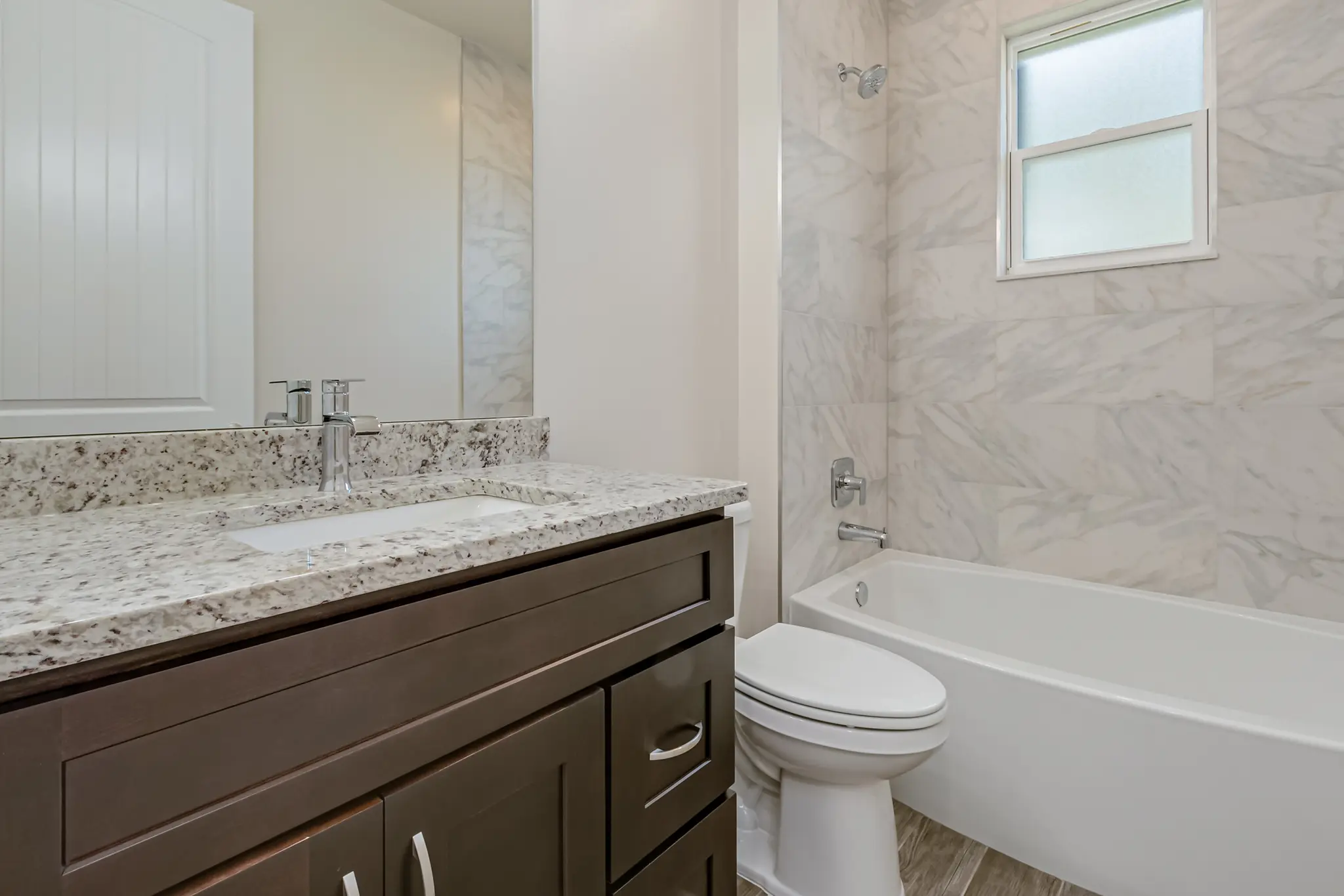 Springfield - Interior Photo 6