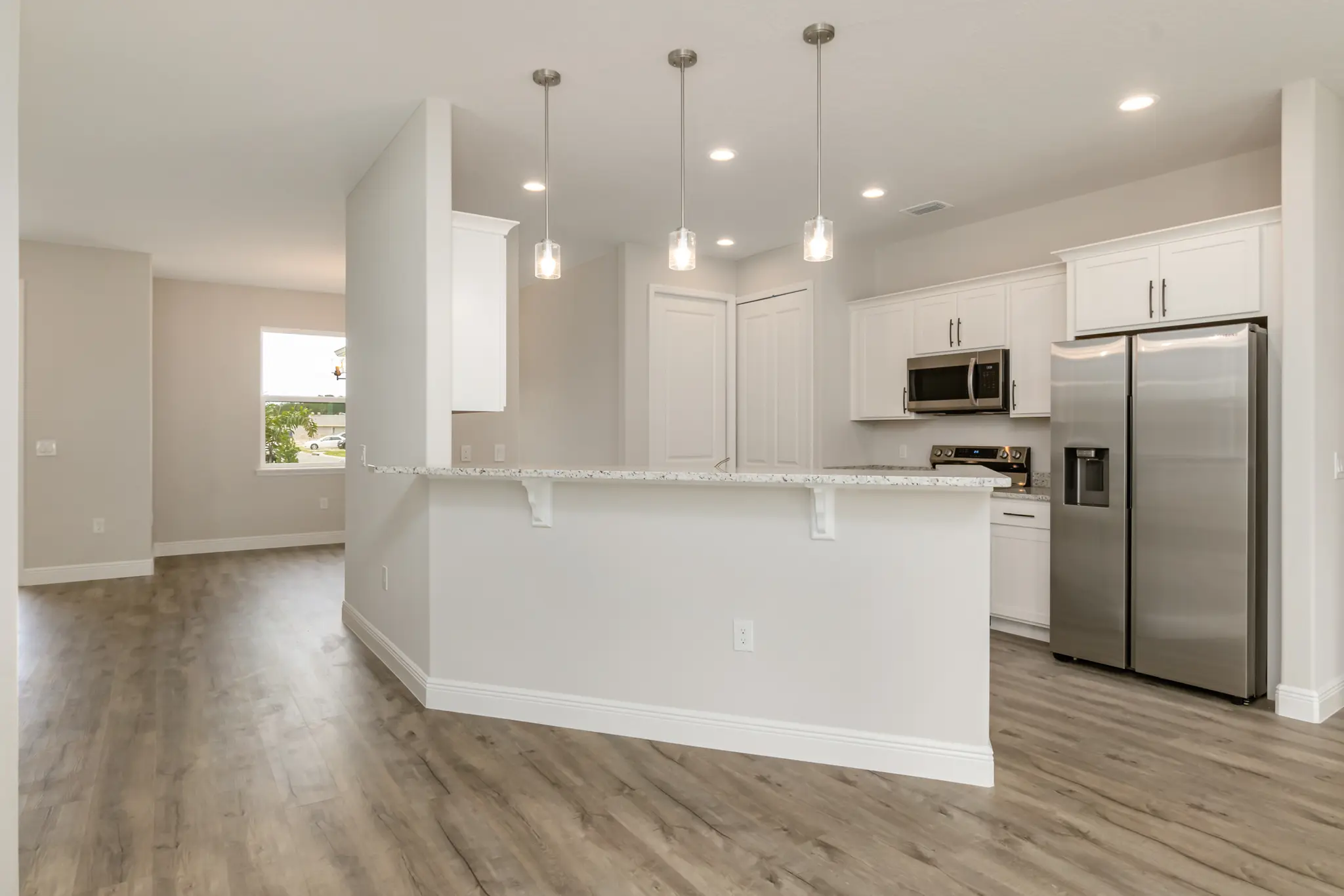 Springfield - Interior Photo 5