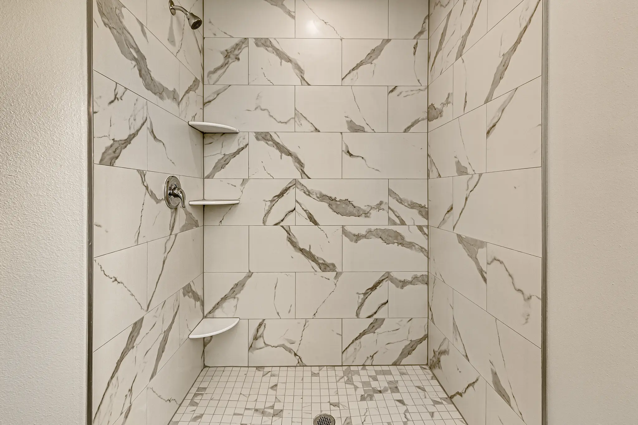 Gracie - Interior Photo 19