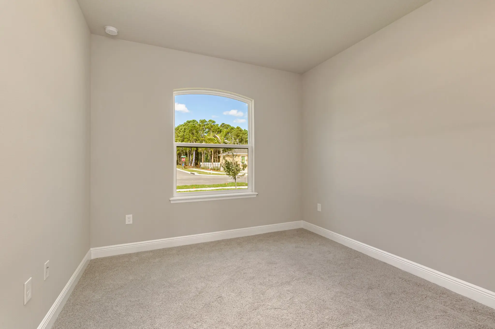 Batavia Three Car - Interior Photo 24