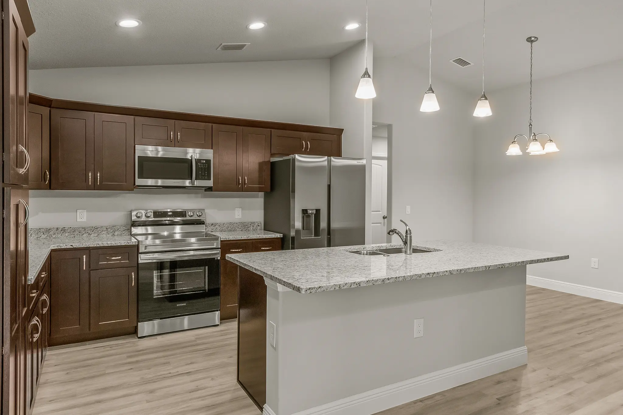 Savoy - Interior Photo 24