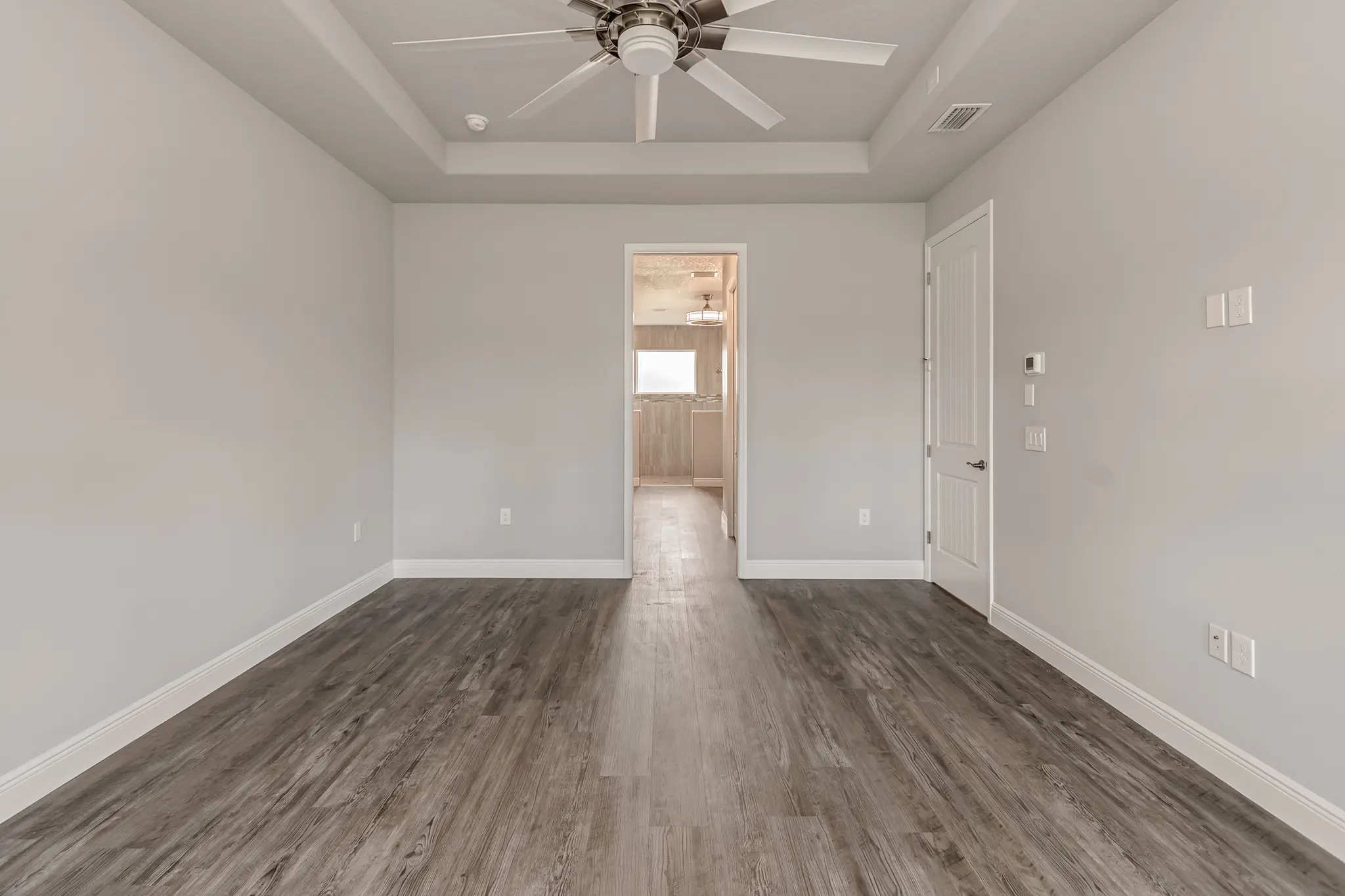 Barrington - Interior Photo 13